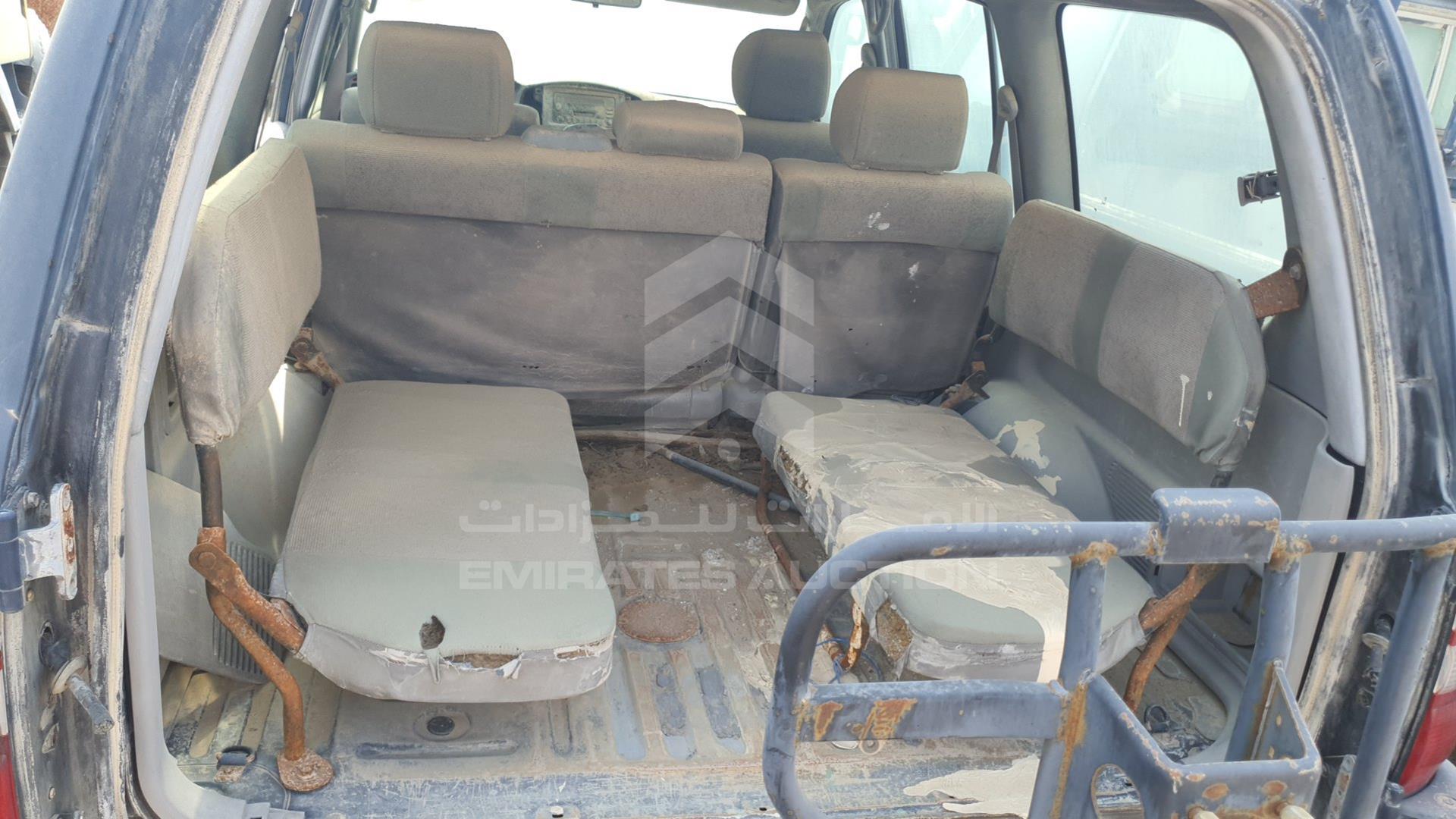 2004 TOYOTA LAND CRUISER VIN: JTECB09J443013529