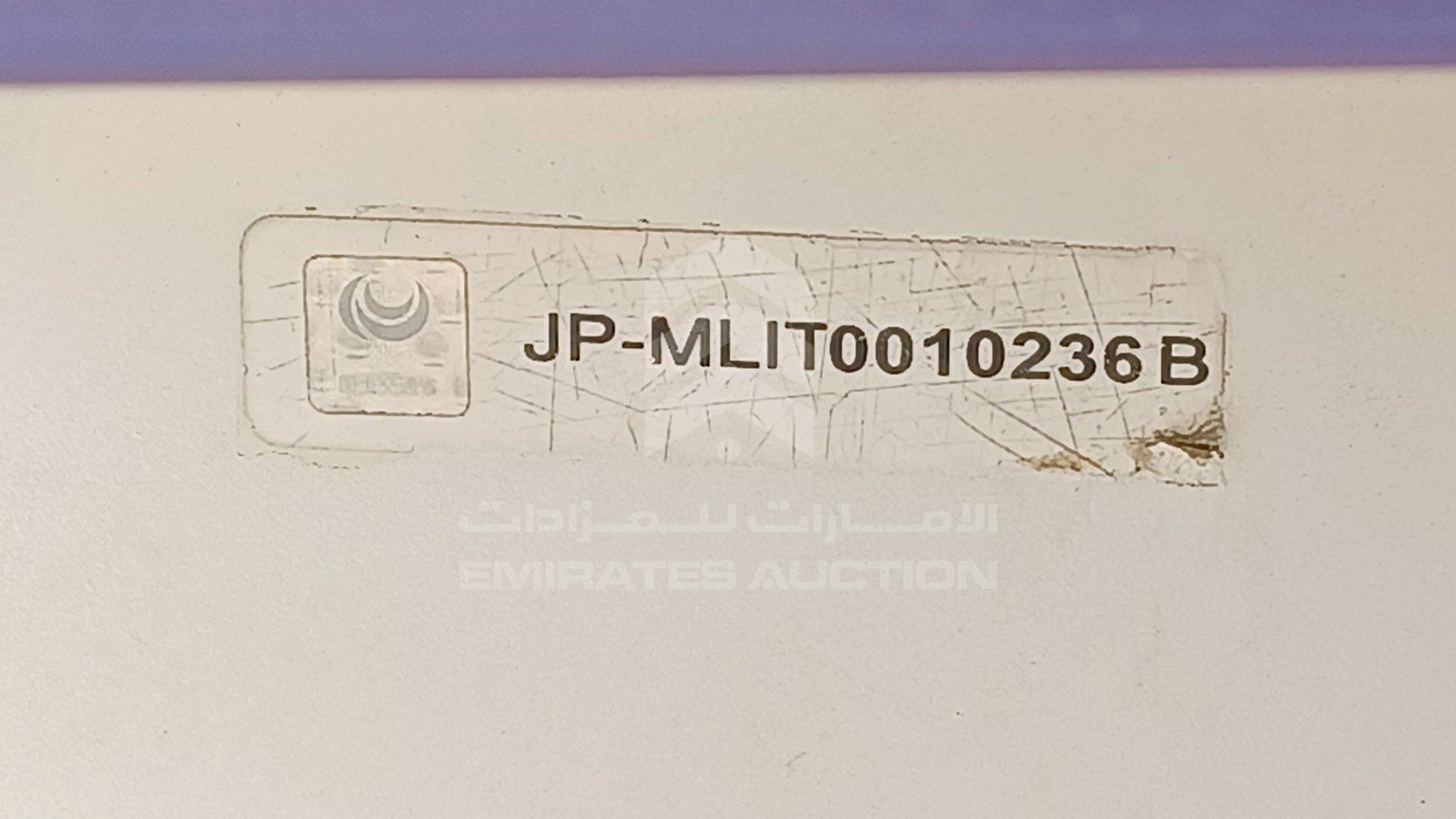 0 BOAT + TROLLEY --- VIN: JPMLIT0010236B