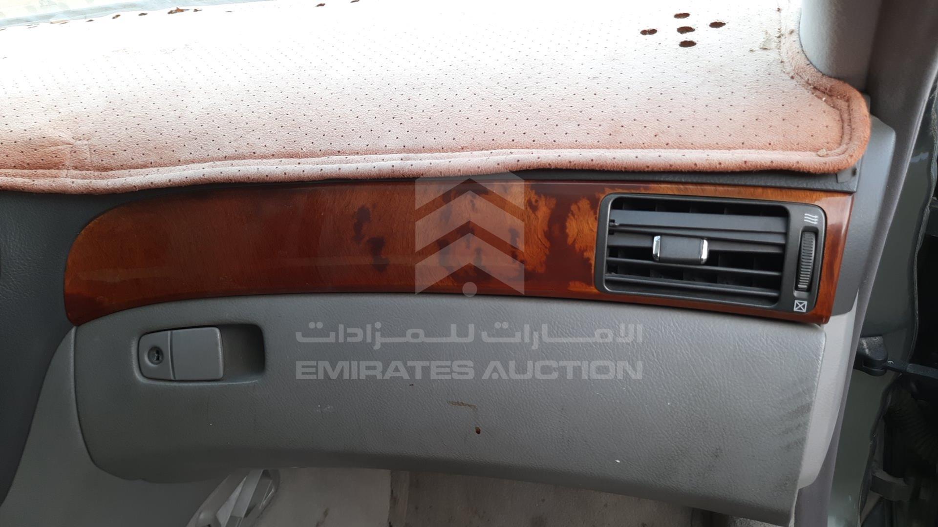 2001 LEXUS LS 430 VIN: JTHBN30F810016382