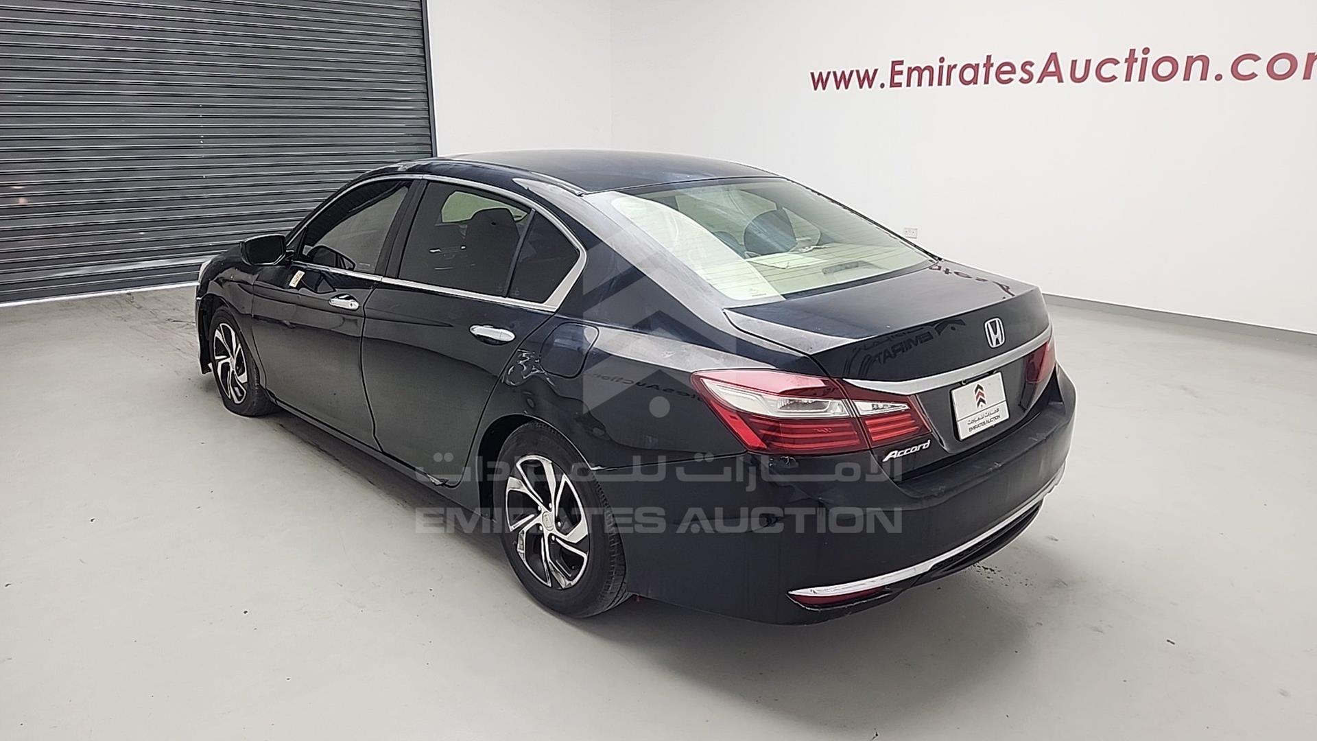 2017 HONDA ACCORD VIN: 1HGCR2F39HA102131