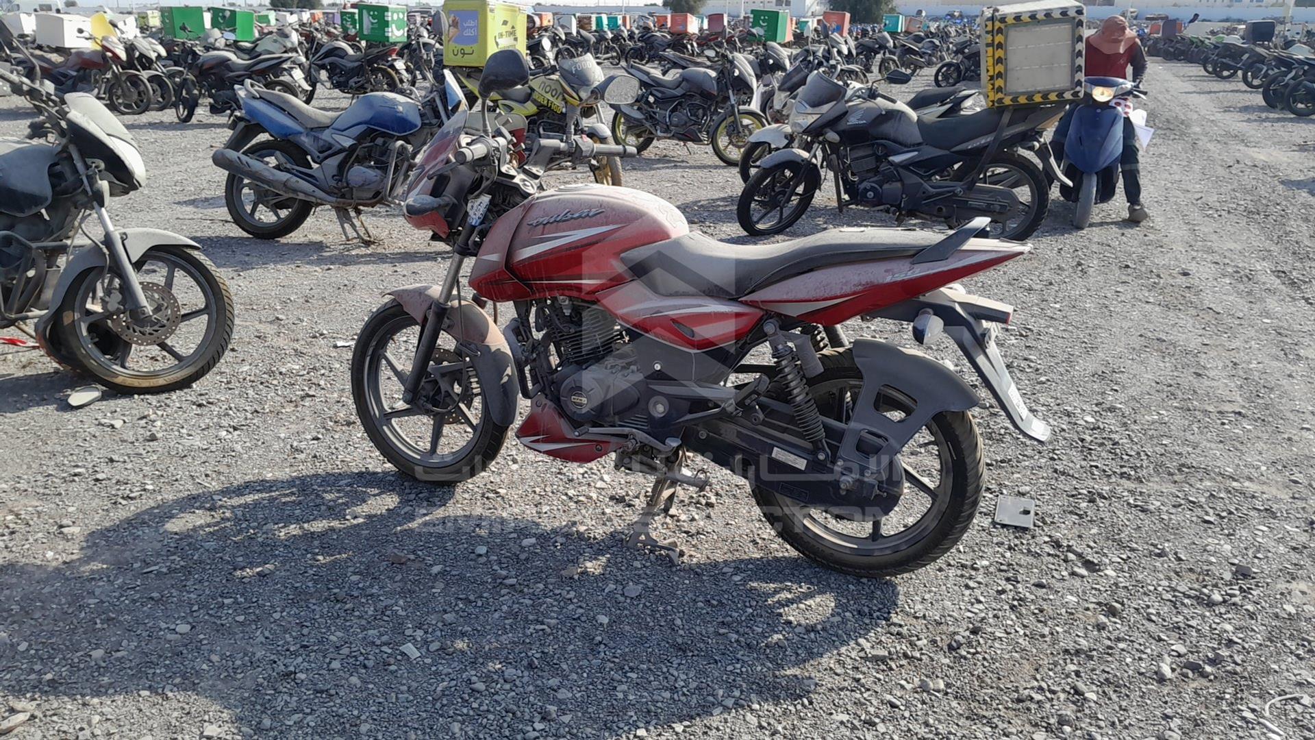 0 BAJAJ PULSAR VIN: MD2A11CX3LCE56607