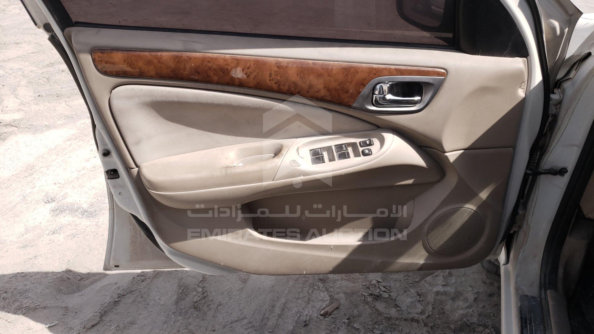 2011 NISSAN SUNNY SCRAP VIN: JN1FN61CXBW207232
