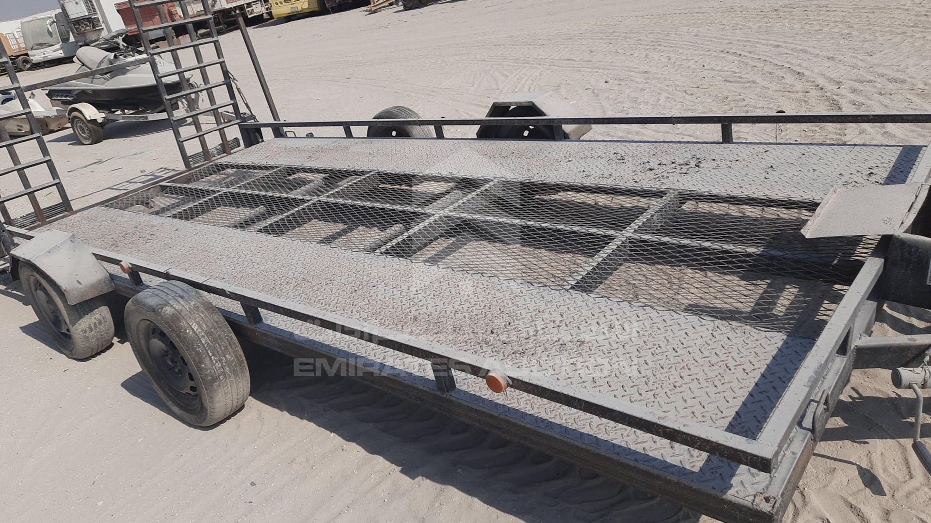 2015 TRAILER LOCAL VIN: D090582DXBTRAILER