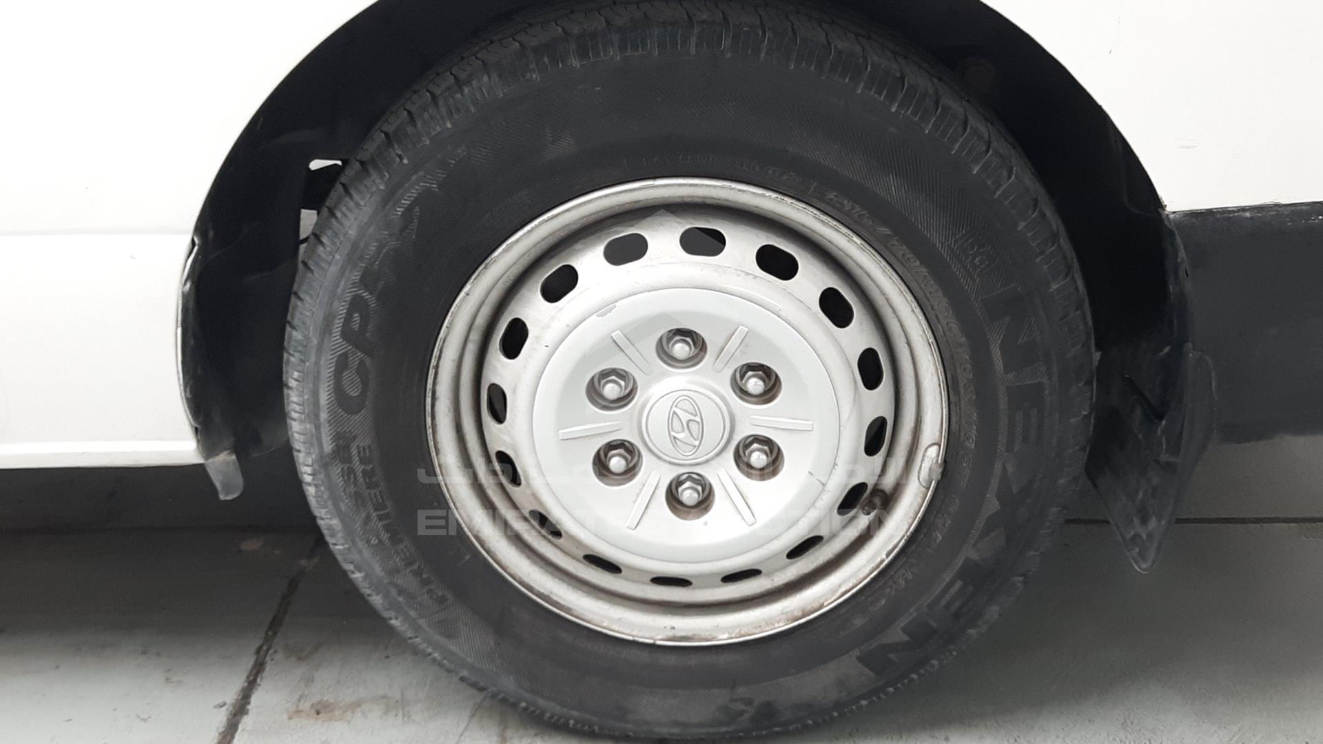 2016 HYUNDAI H1 VIN: KMHWG81R9GU756295