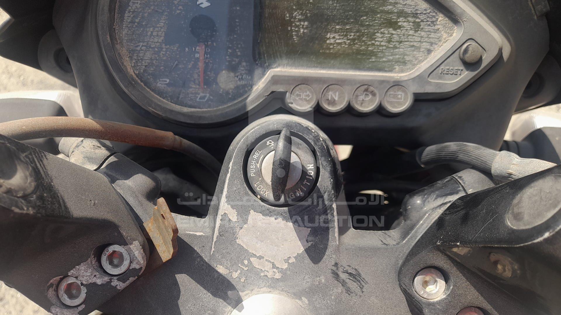 2015 BAJAJ 180 CC VIN: MD2A12DZ1FCL86256