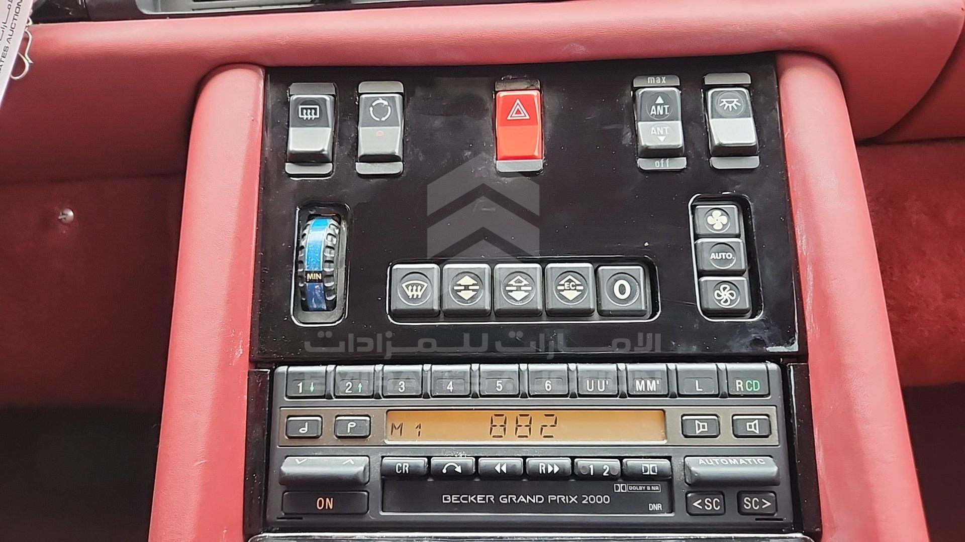 1989 MERCEDES 560 SEC VIN: WDBCA45E3KA487048