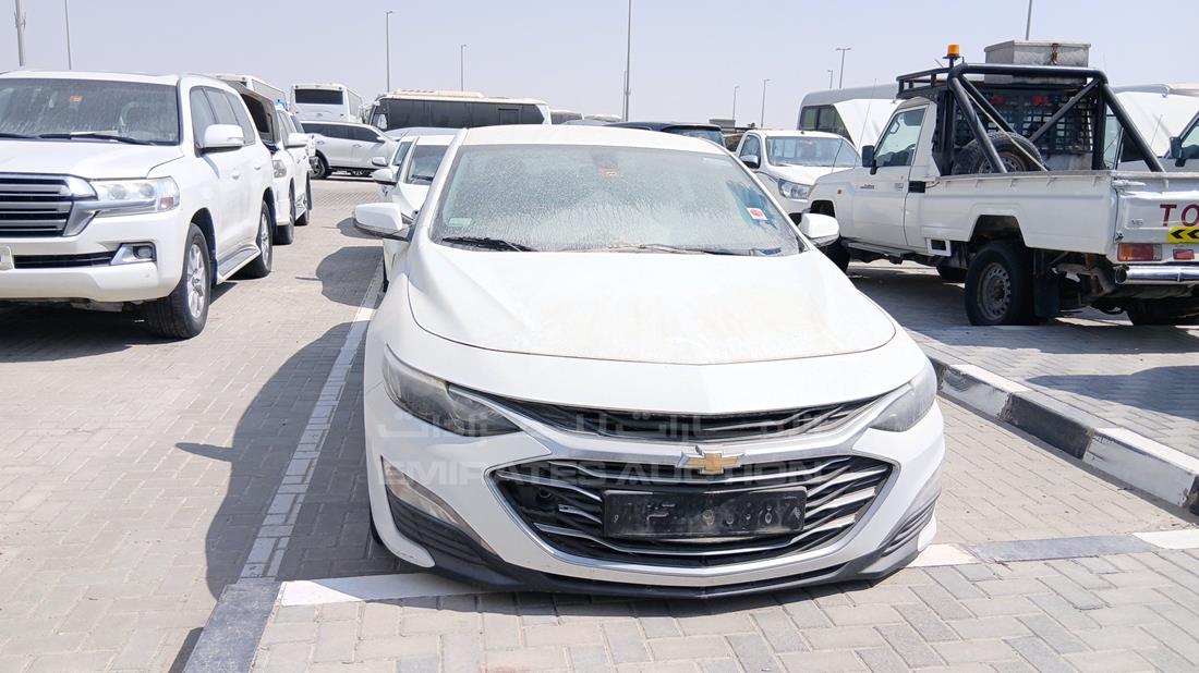 2019 Chevrolet Malibu — Full Front View — Photo 1
