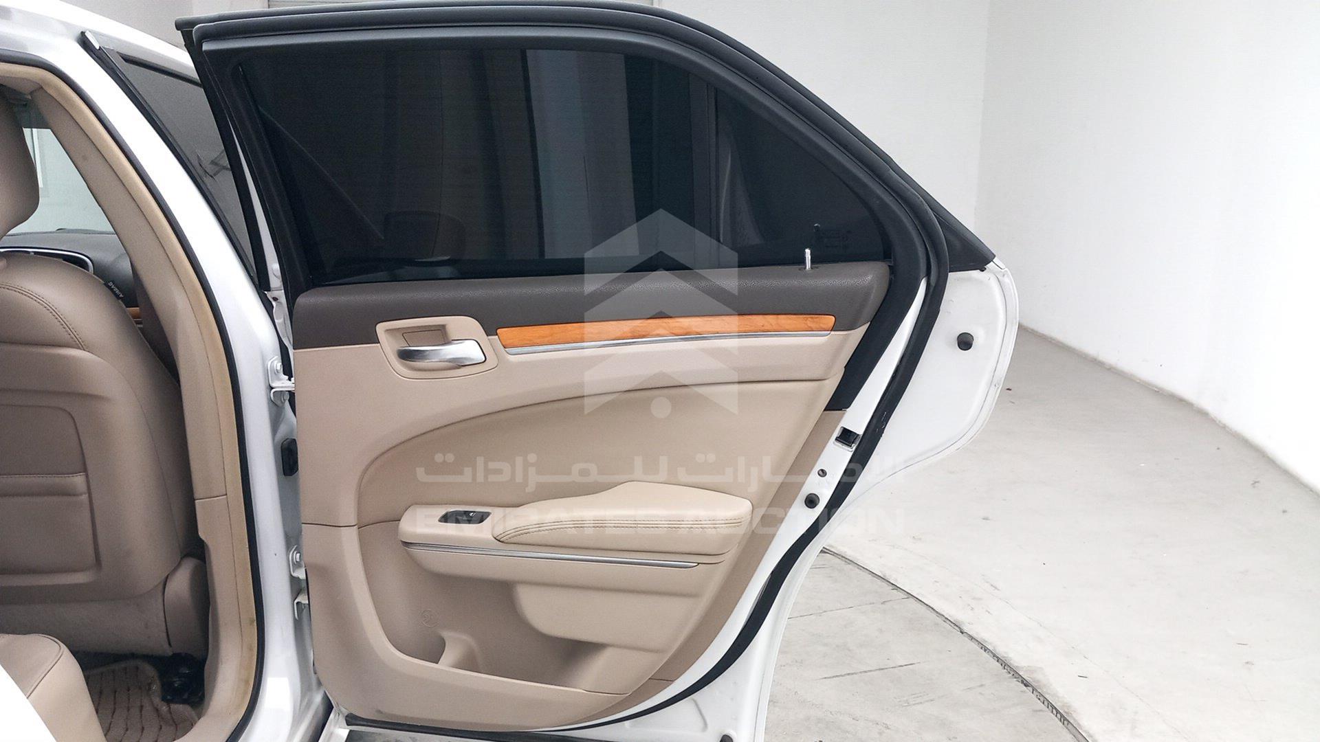 2013 CHRYSLER 300 C VIN: 2C3CCAET8DH644333