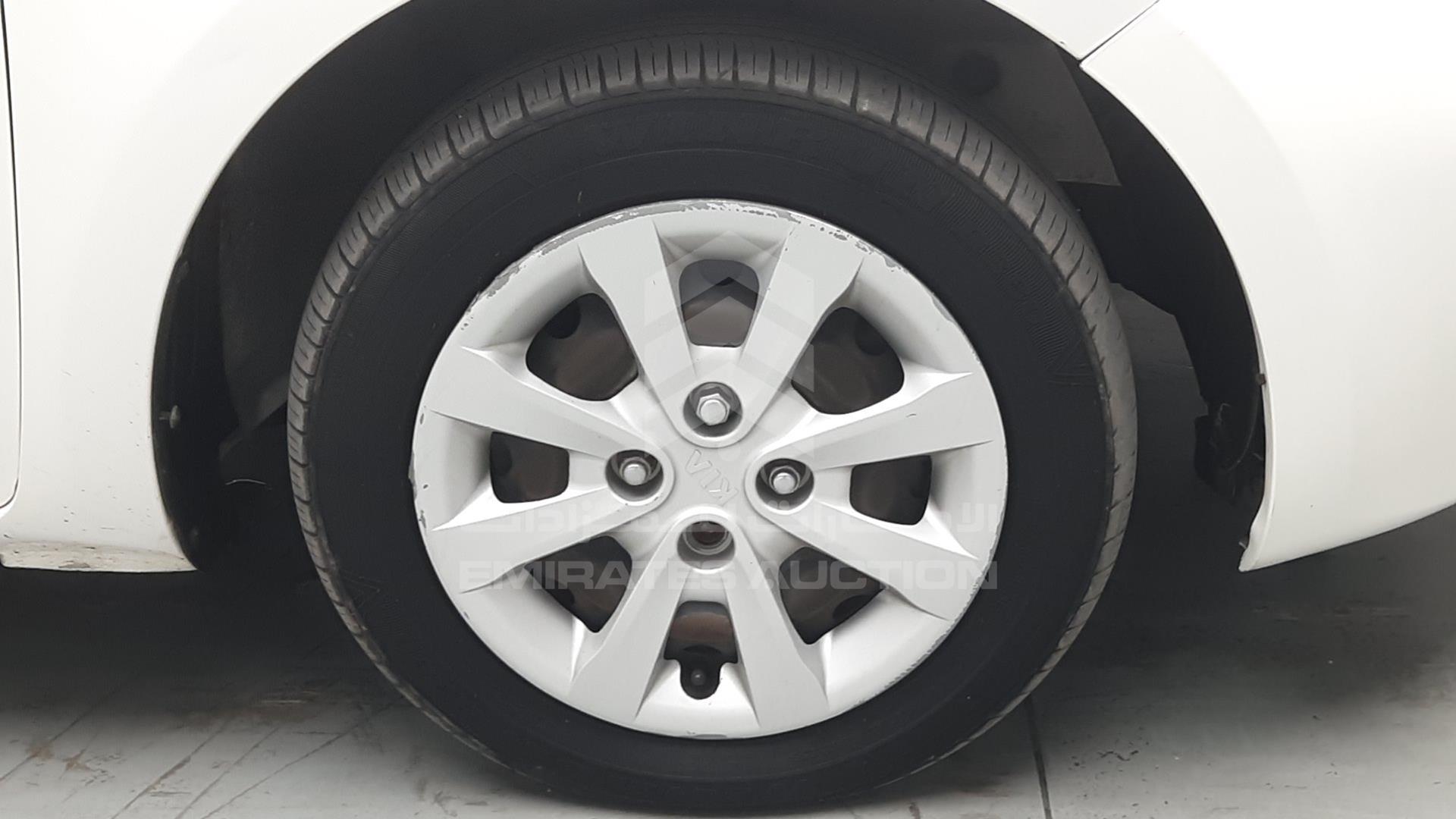 2015 KIA RIO VIN: KNADN4128F6498915