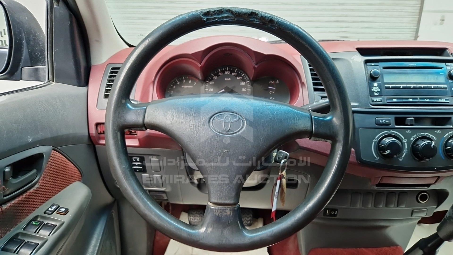 2013 TOYOTA HILUX VIN: MR0FX22G8D1085361