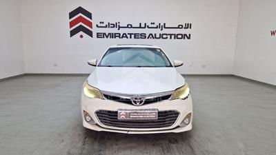 تويوتا افالون 2013