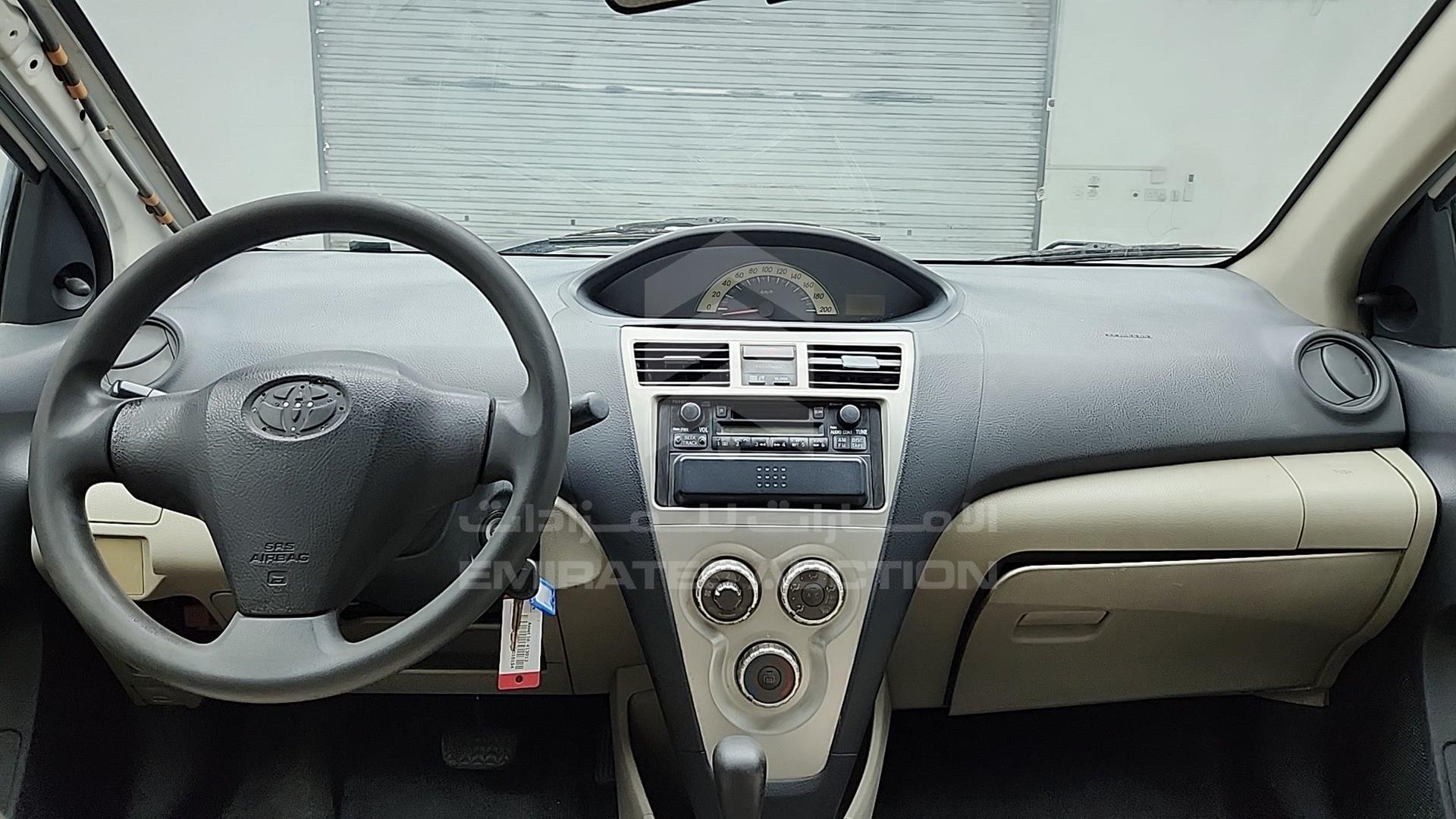 2008 TOYOTA YARIS VIN: JTDBW923X84010154