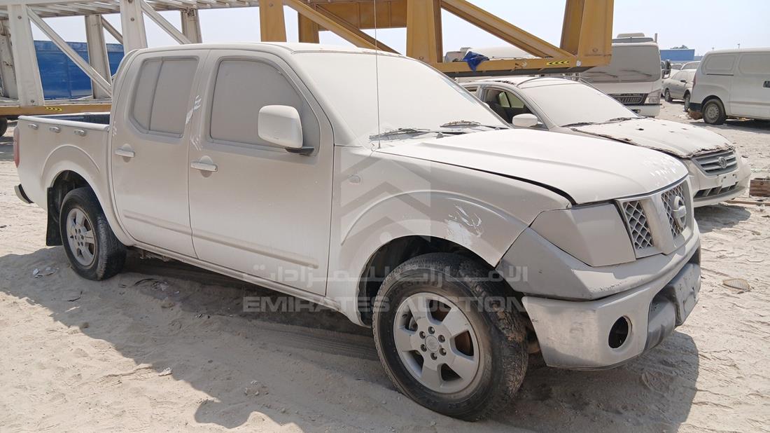 2010 Nissan Navara — Front Right Angle — Photo 8