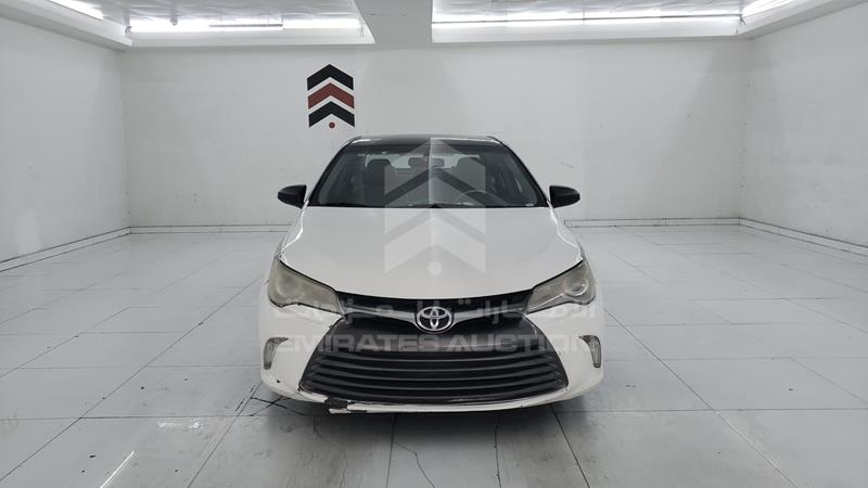 6T1BF9FK0HX697032 Auction: EmiratesAuction Lot: 404487 6T1BF9FK0HX697032 Toyota Camry 2017 WHITE Photo 1