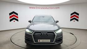 2017 Audi Q7 — 360-degree view — Thumbnail