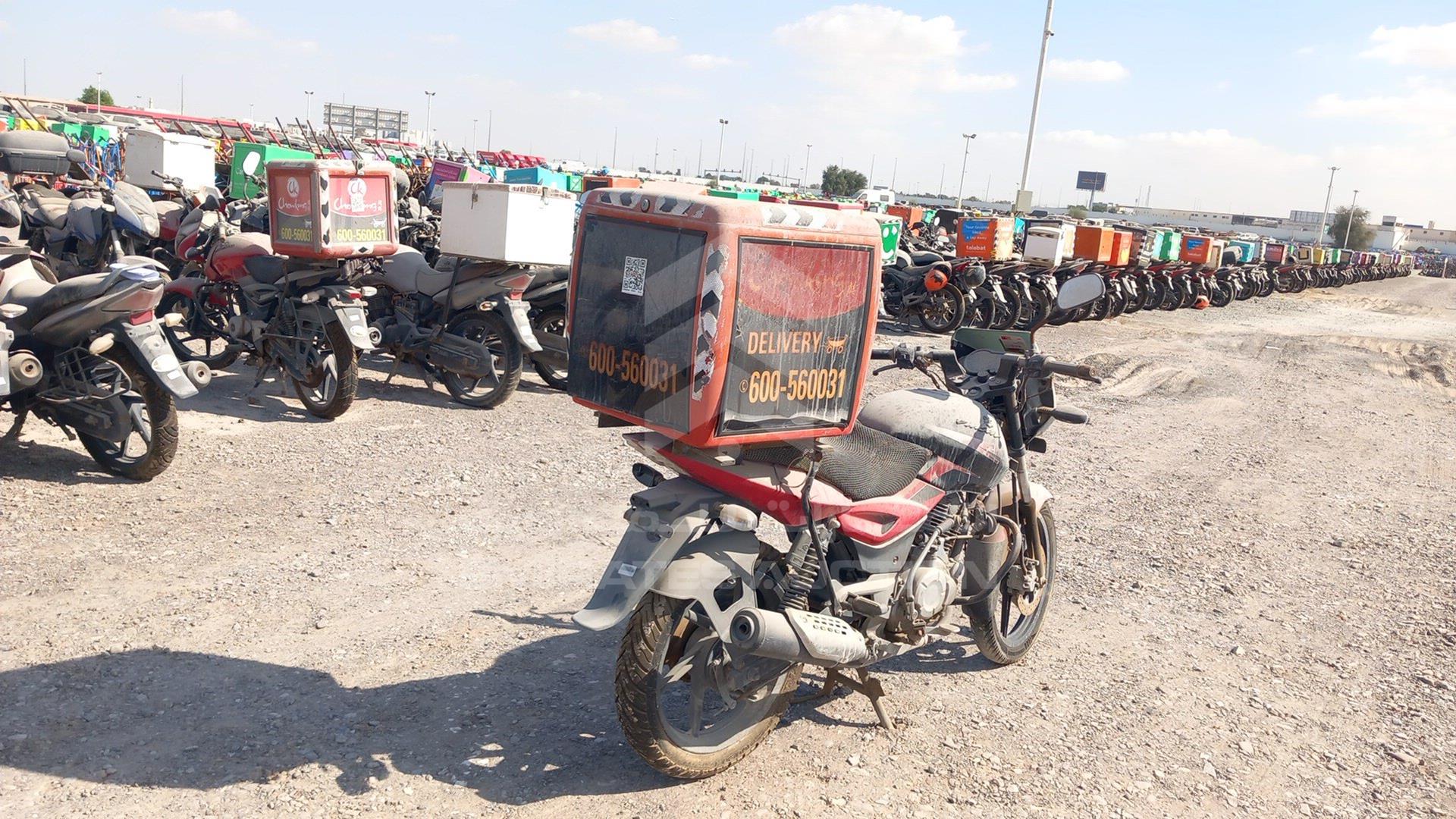 2015 BAJAJ 150 CC VIN: MD2A11CZ5FWF45423