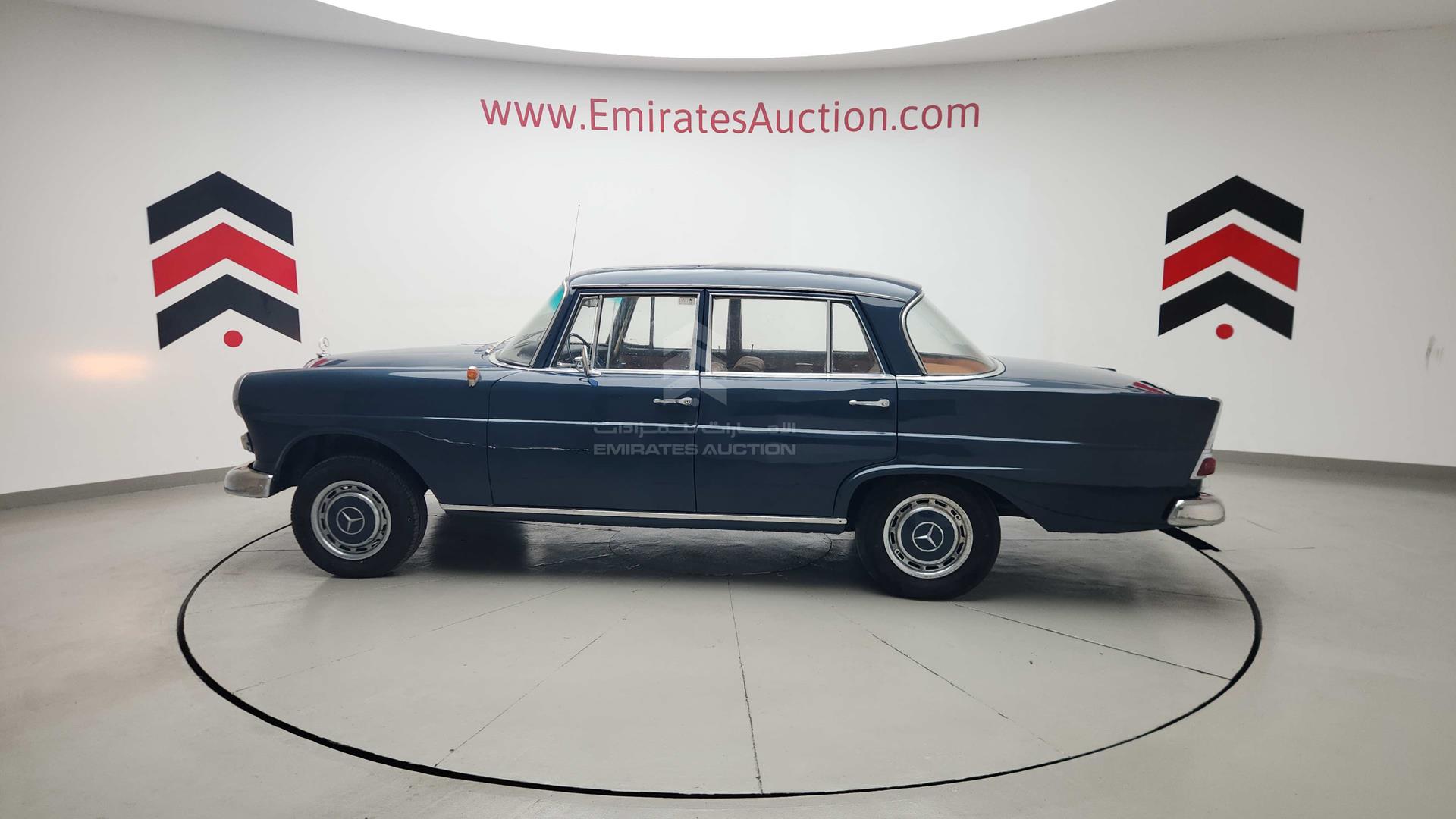 1965 MERCEDES 200 VIN: 11001010113782