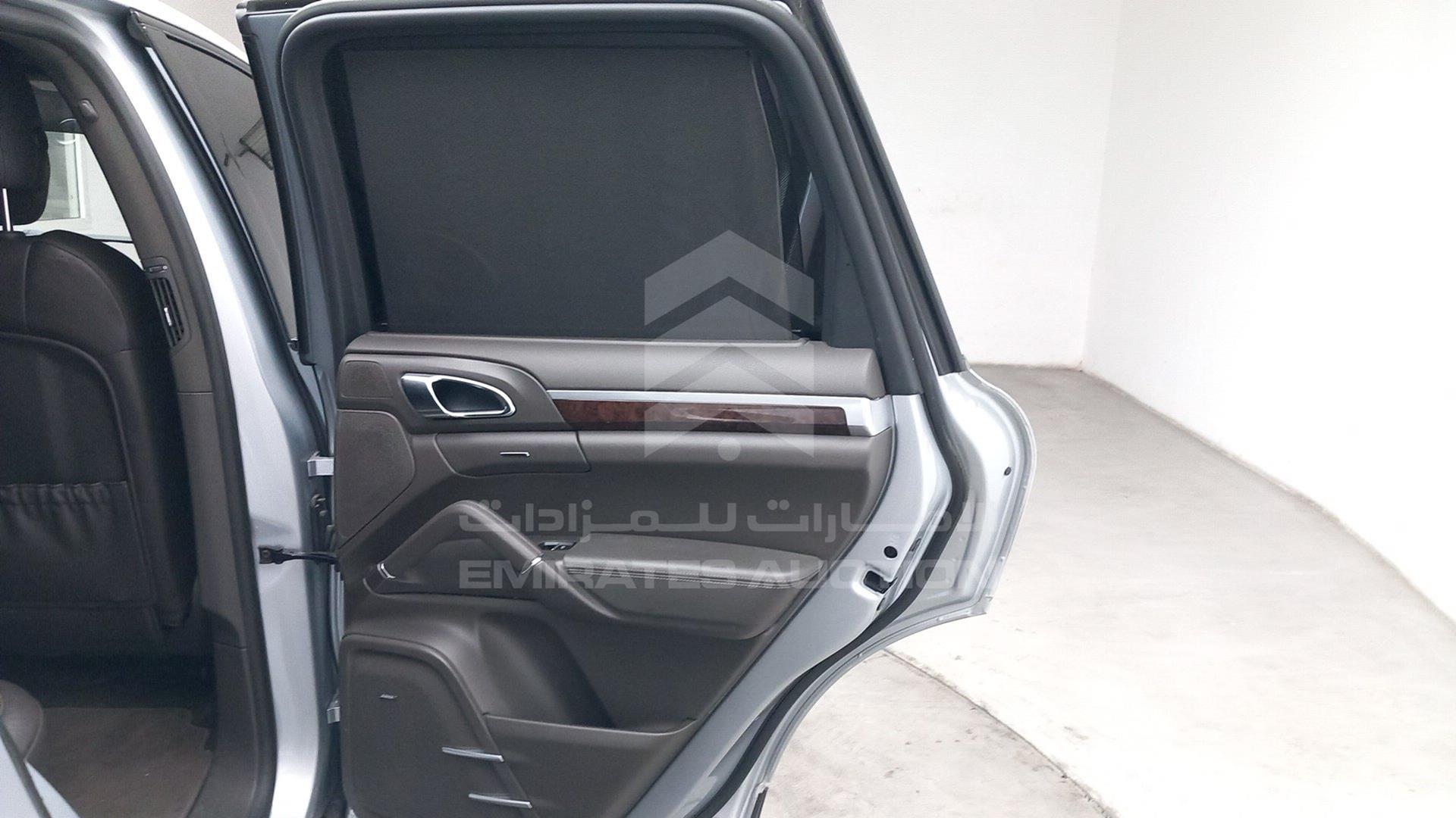 2017 PORSCHE CAYENNE VIN: WP1ZZZ92ZHKA90519