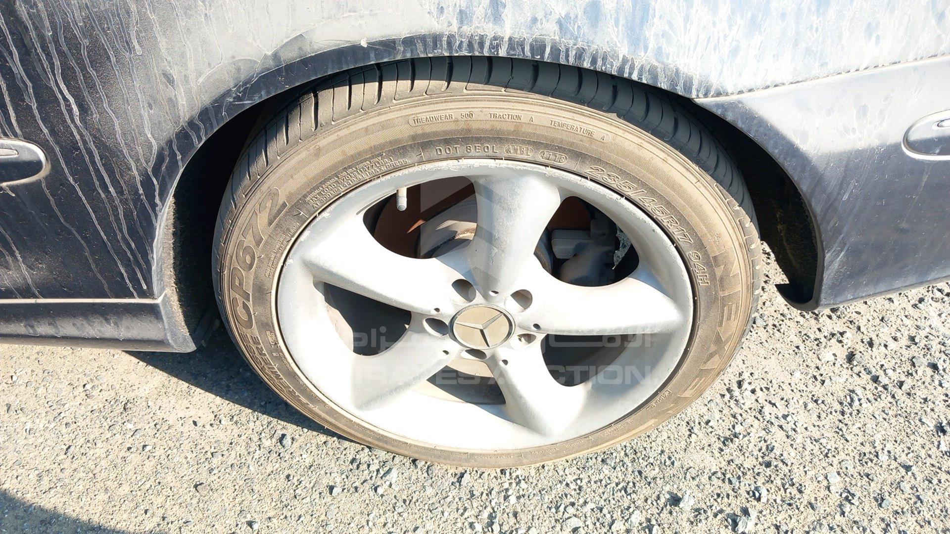 2005 MERCEDES CLK320 VIN: WDBTJ65J45F164949