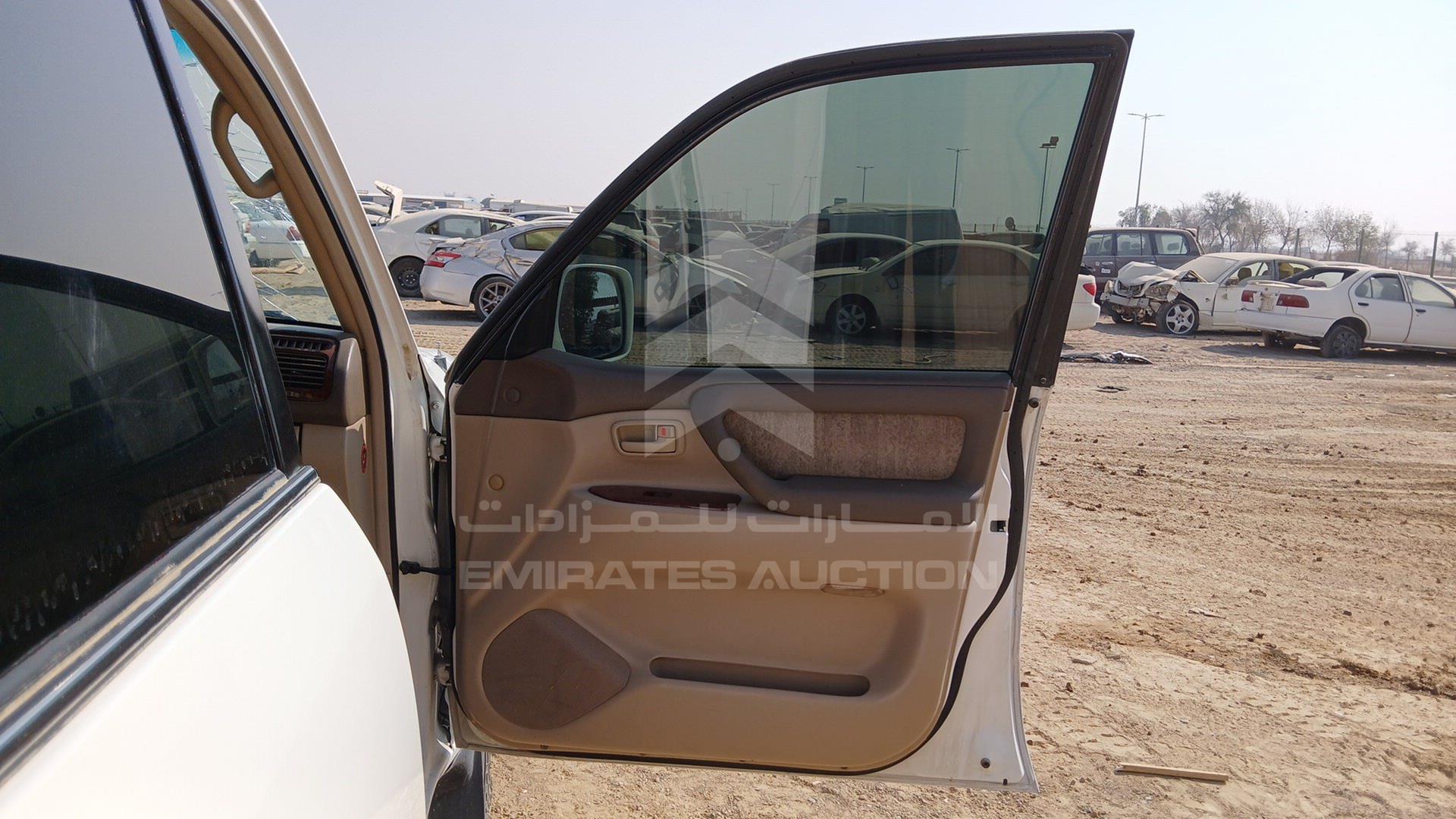 2002 TOYOTA LAND CRUISER VIN: JTEHT05J322021178