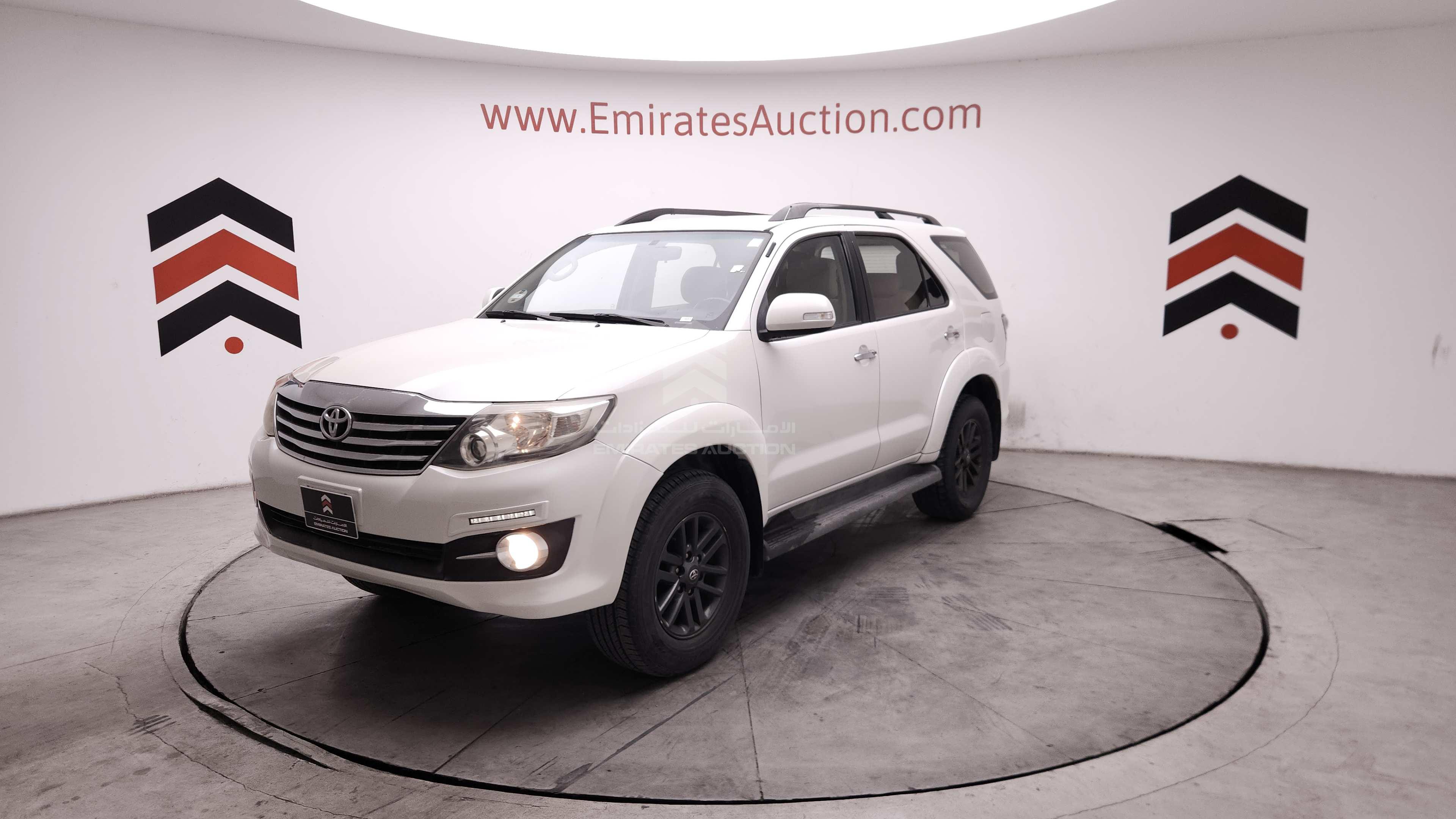 MHFYU59G0F7042614 - 2015 Toyota Fortuner - #504127