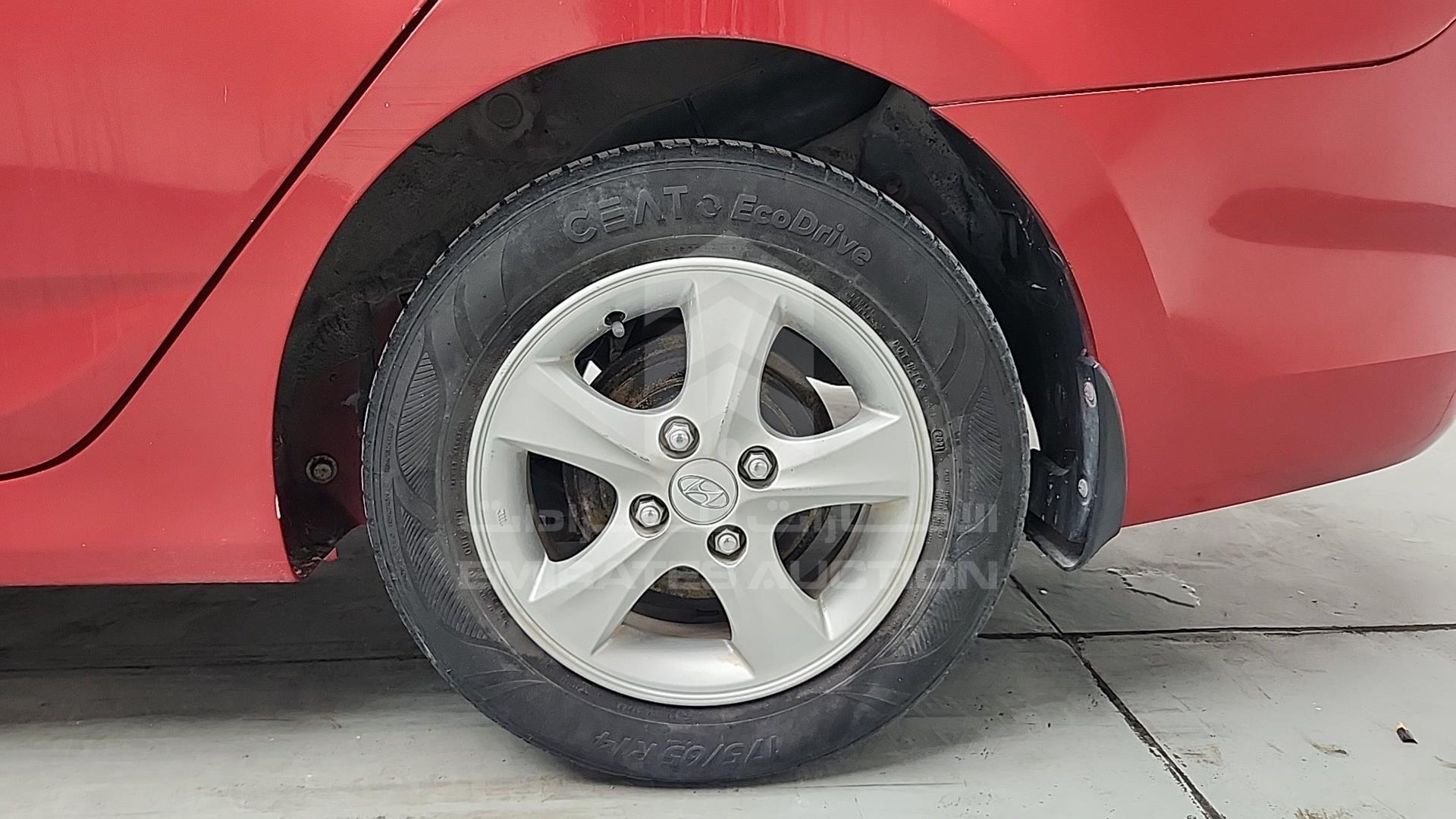 2015 HYUNDAI ACCENT VIN: KMHCT41B4FU684480