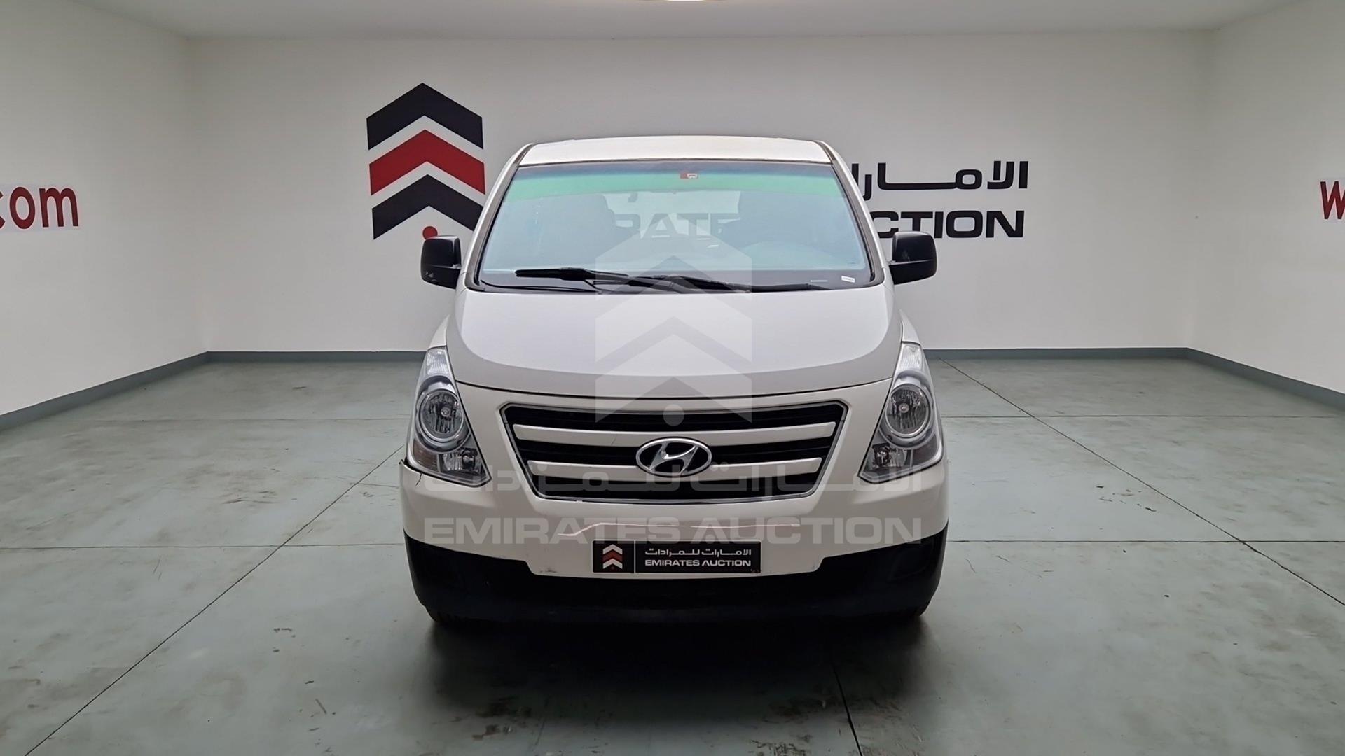 2016 HYUNDAI H1 VIN: KMJWA37RXGU775139