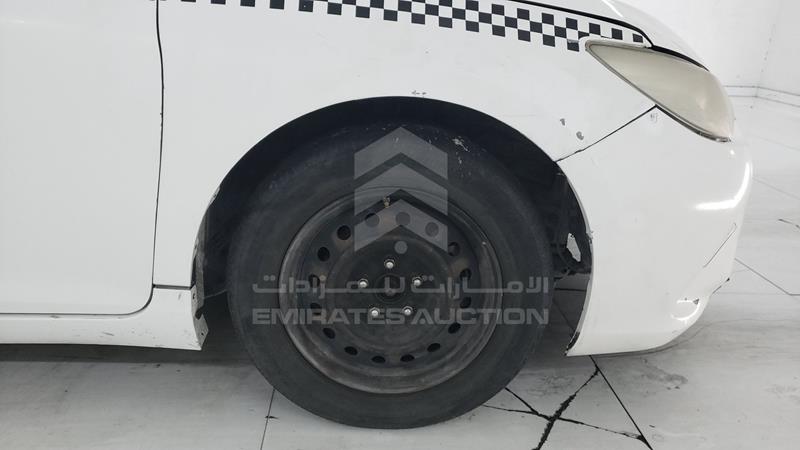 6T1BF9FK0HX697032 Auction: EmiratesAuction Lot: 404487 6T1BF9FK0HX697032 Toyota Camry 2017 WHITE Photo 26