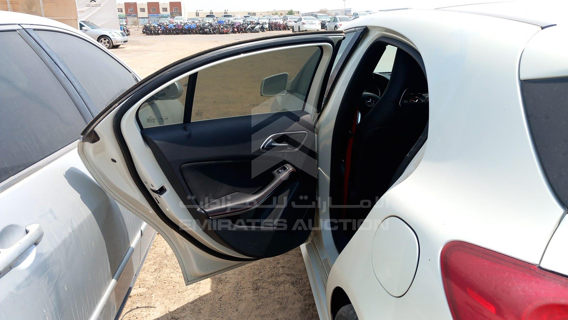2014 MERCEDES A 250 VIN: WDDBF4EB4EJ245917