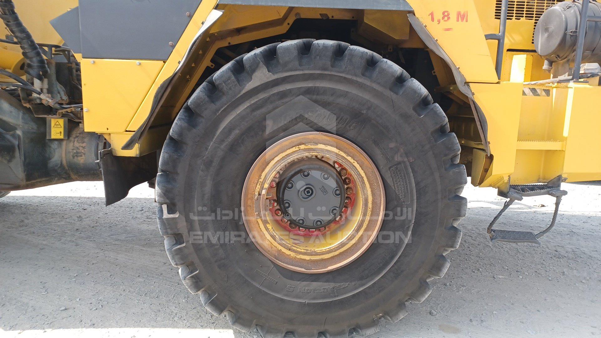 2015 KOMATSU HM400-2R VIN: KMTHM010C29007349