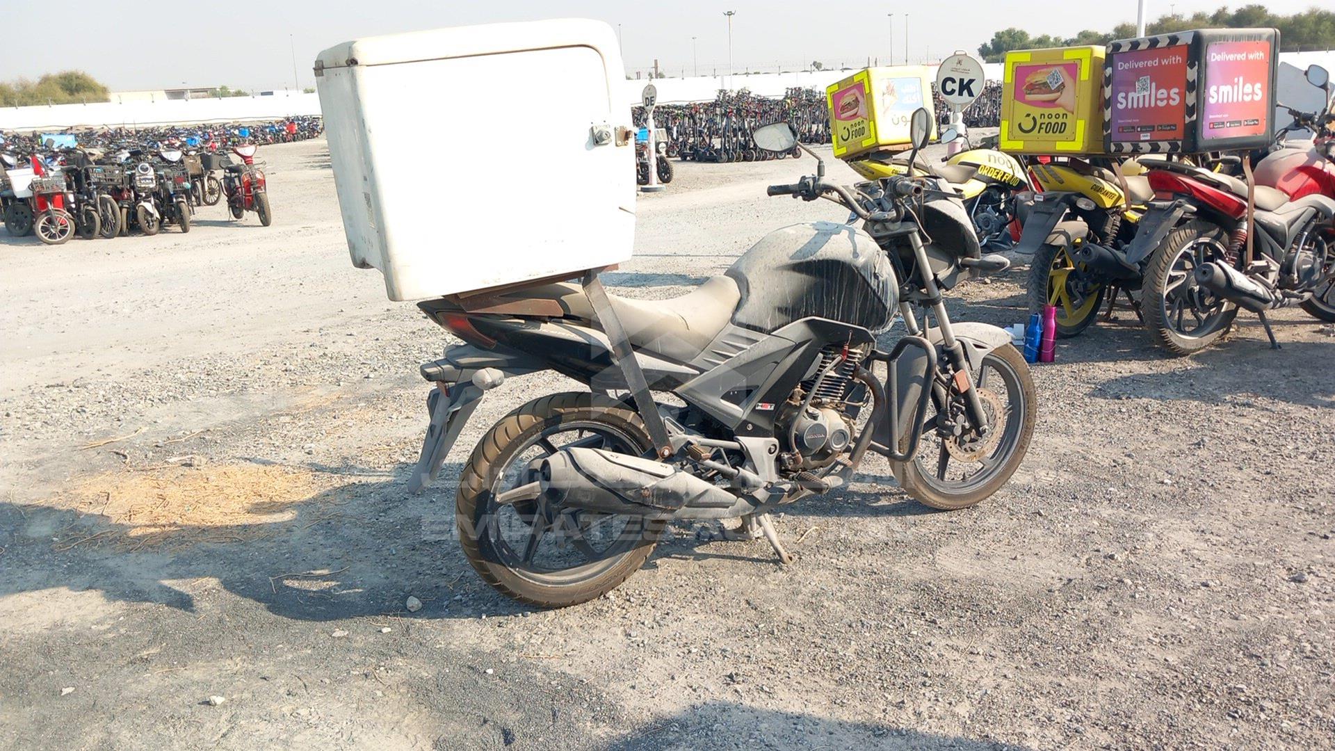 2019 HONDA UNICORN VIN: ME4KC20C3KA000680