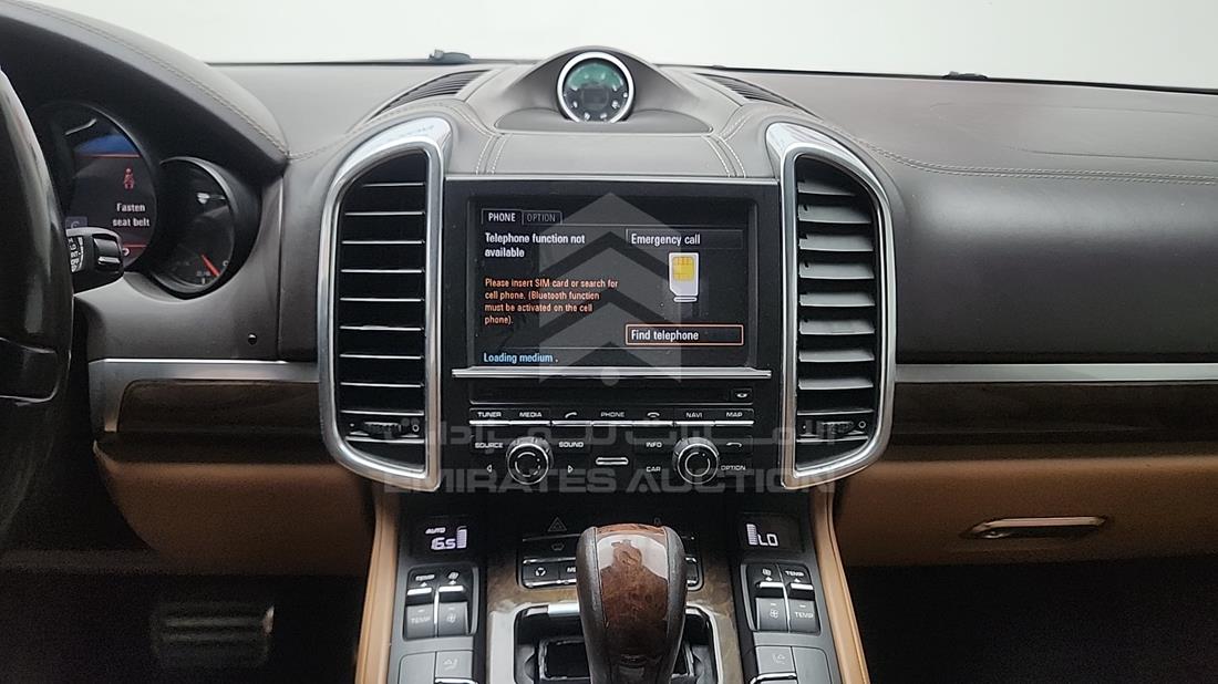 2013 Porsche Cayenne — Entertainment Systems & Camera Monitor & Navigation — Photo 17