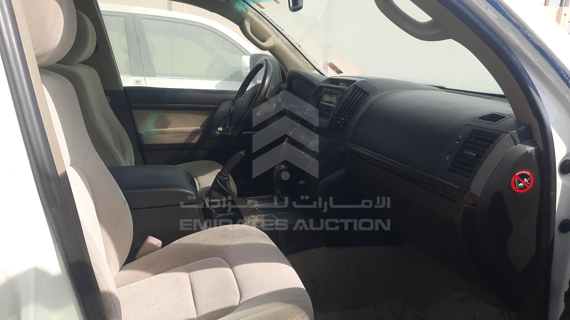 2011 TOYOTA LAND CRUISER VIN: JTMHU09J8B5052503