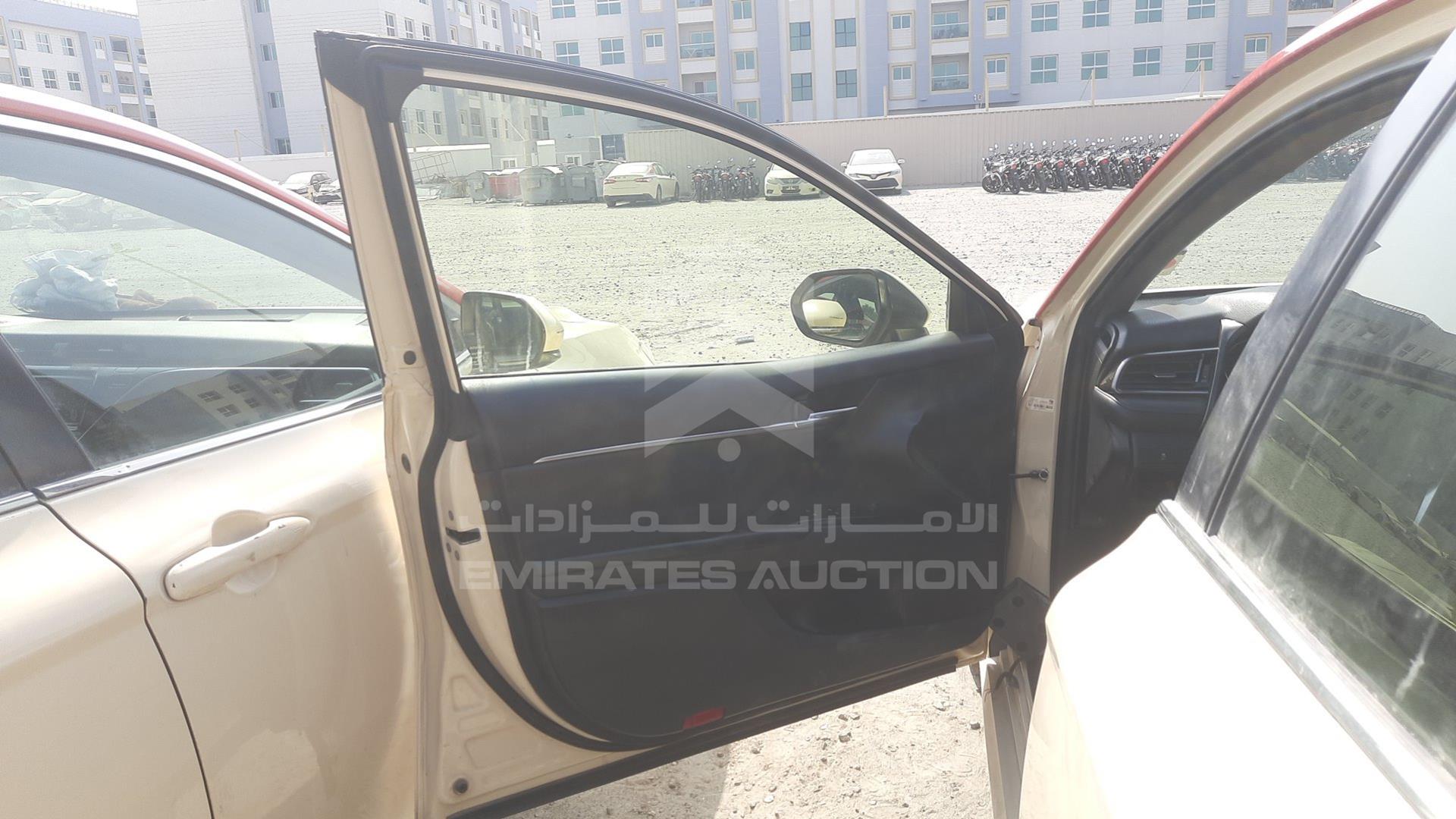 2019 TOYOTA CAMRY VIN: JTNB29HK8K3015209