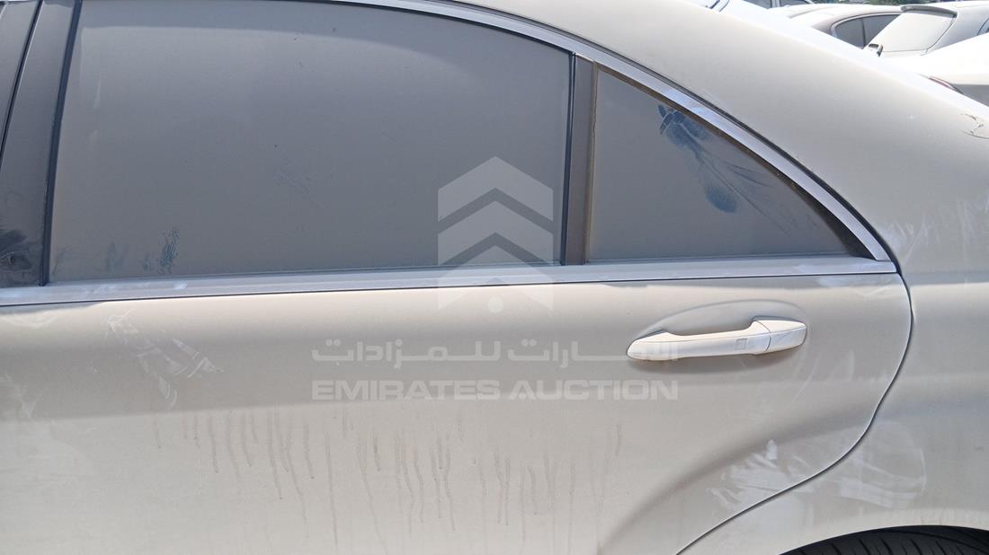 مرسيدس - سكراب بدون اوراق — الباب الخلفي الأيسر — صورة 11