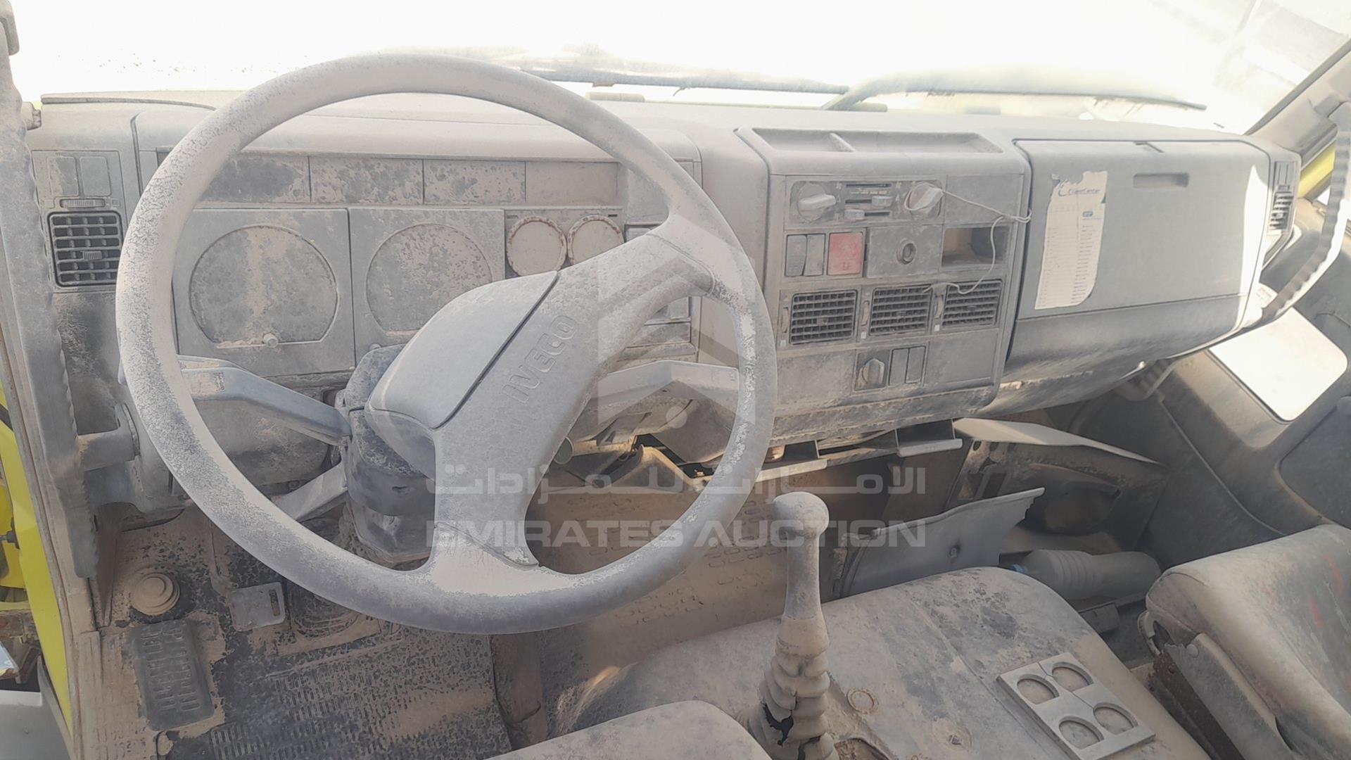 2001 IVECO EUROCARGO VIN: ZCFB1HG8002339832
