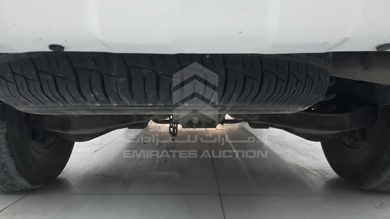 VSKLR11A3EA543133 Auction: EmiratesAuction Lot: 405690 VSKLR11A3EA543133 Nissan Pathfinder 2014 WHITE Photo 21