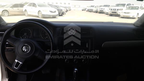 Volkswagen JETTA 2014 WVWRV1AJ4EM200658 Image 14