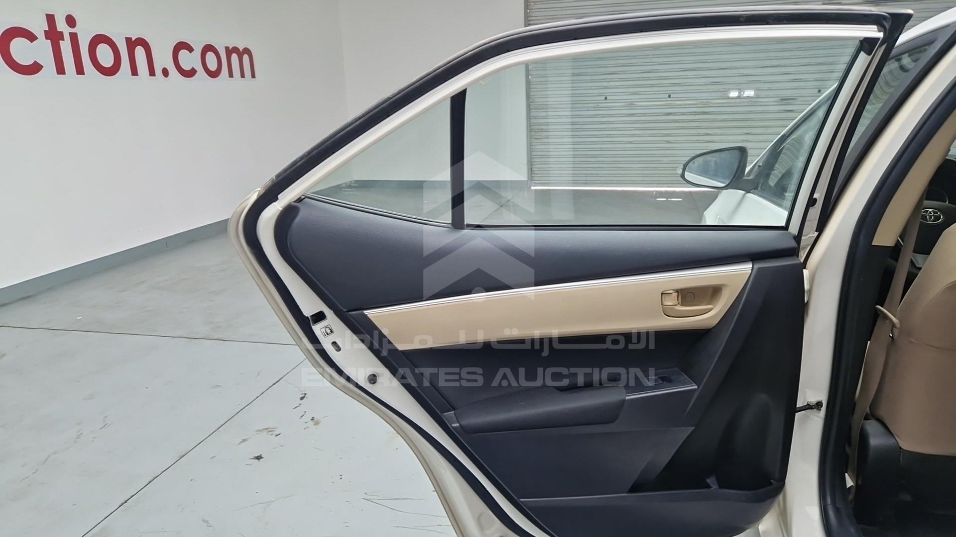 2015 TOYOTA COROLLA VIN: RKLBB9HE9F5074328