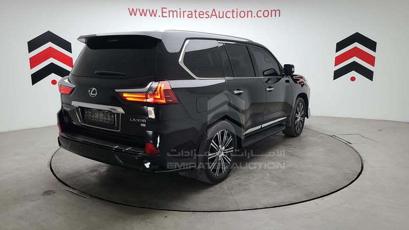 JTJHY00W1L4326058 Auction: EmiratesAuction Lot: 409451 JTJHY00W1L4326058 Lexus LX 570 2020 WHITE Photo 20