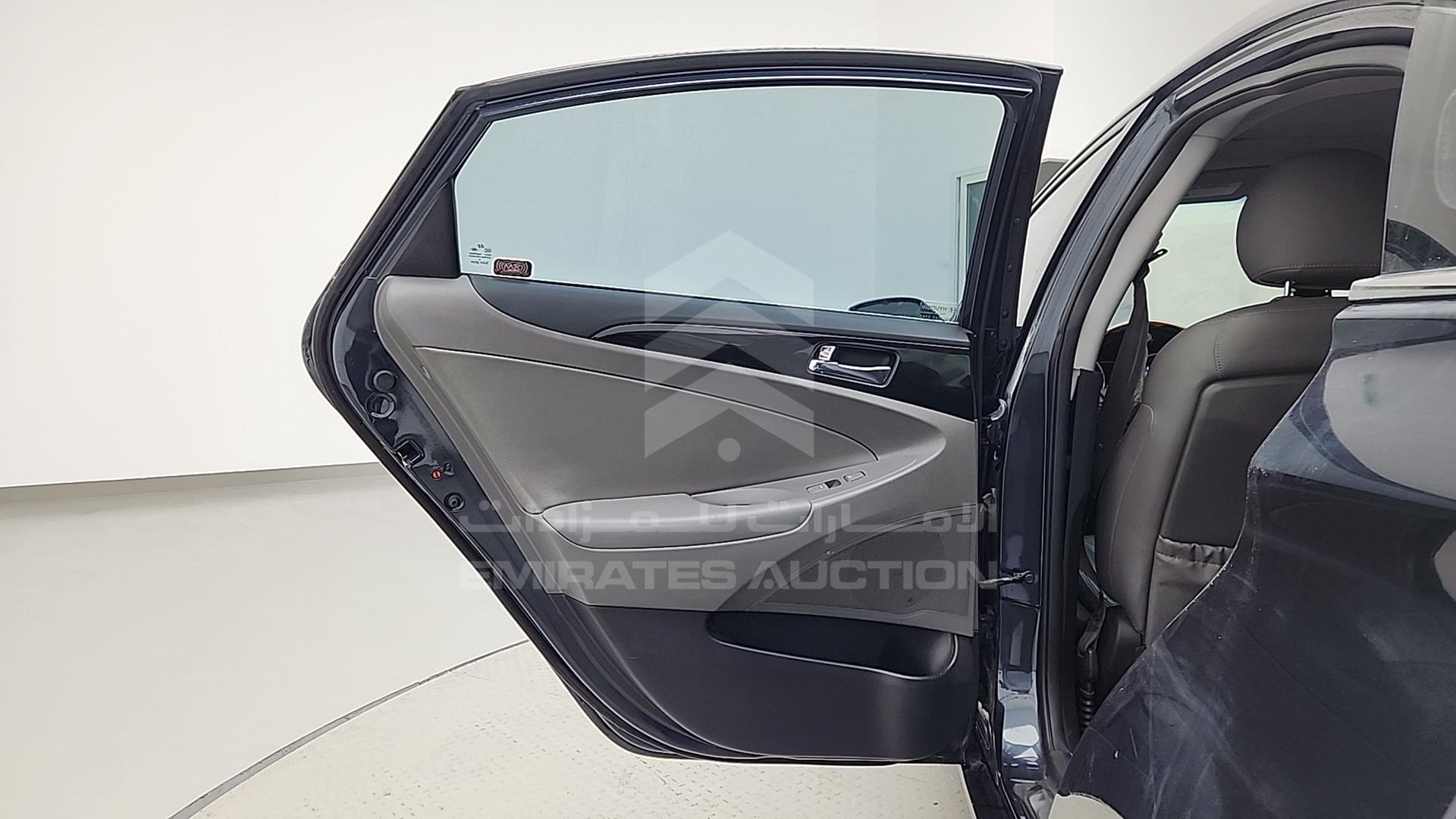 2011 HYUNDAI SONATA VIN: 5NPEC4ACXBH213394