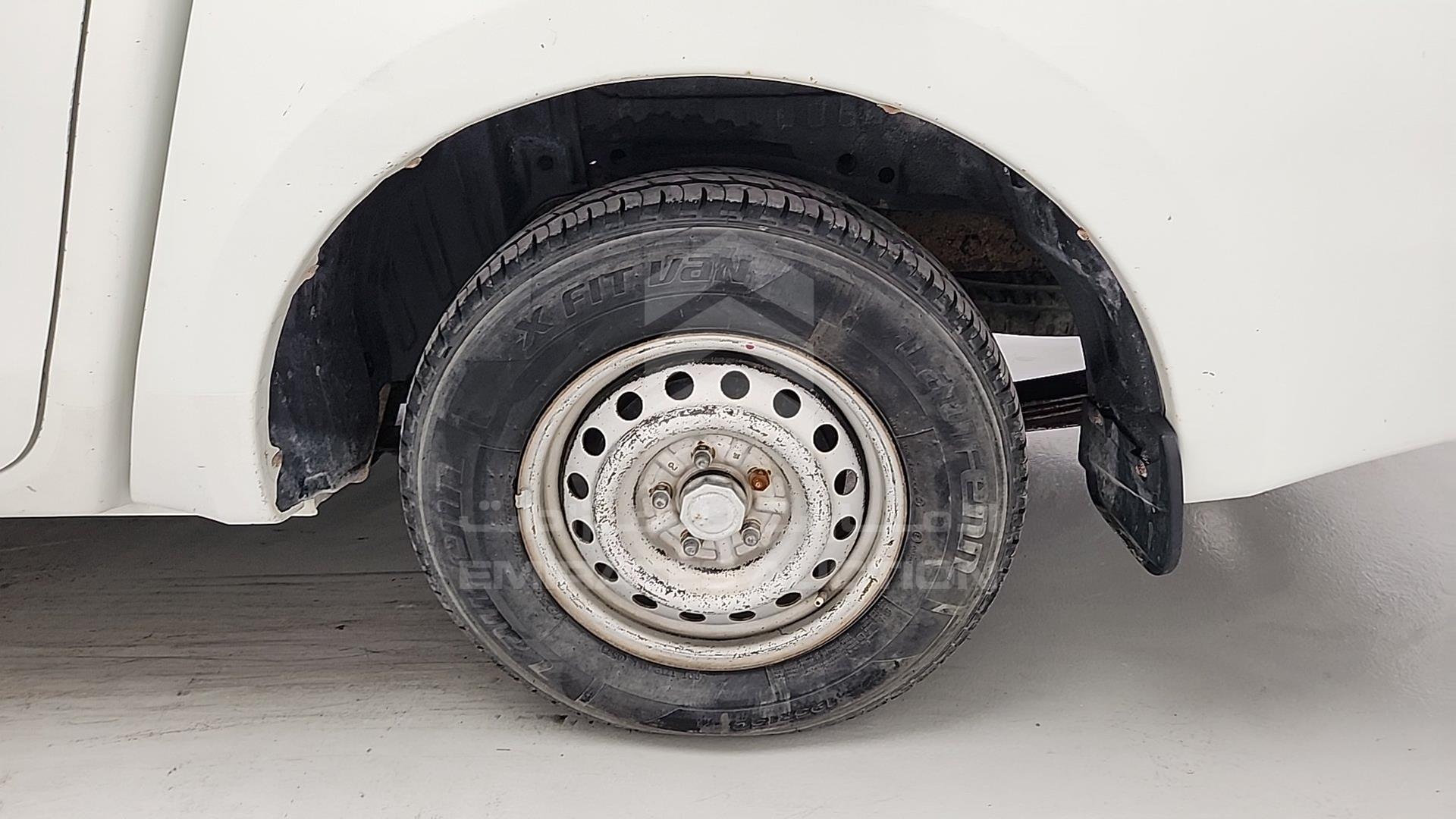 2016 MITSUBISHI L 200 VIN: MMBJNKJ40GH007928