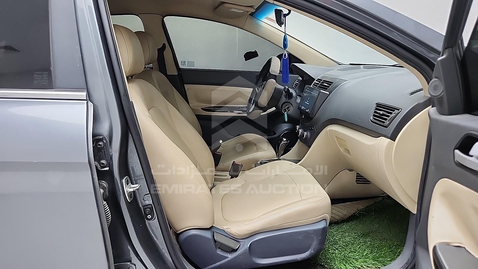 2016 JAC J4 VIN: LJ12FKR21G4703791