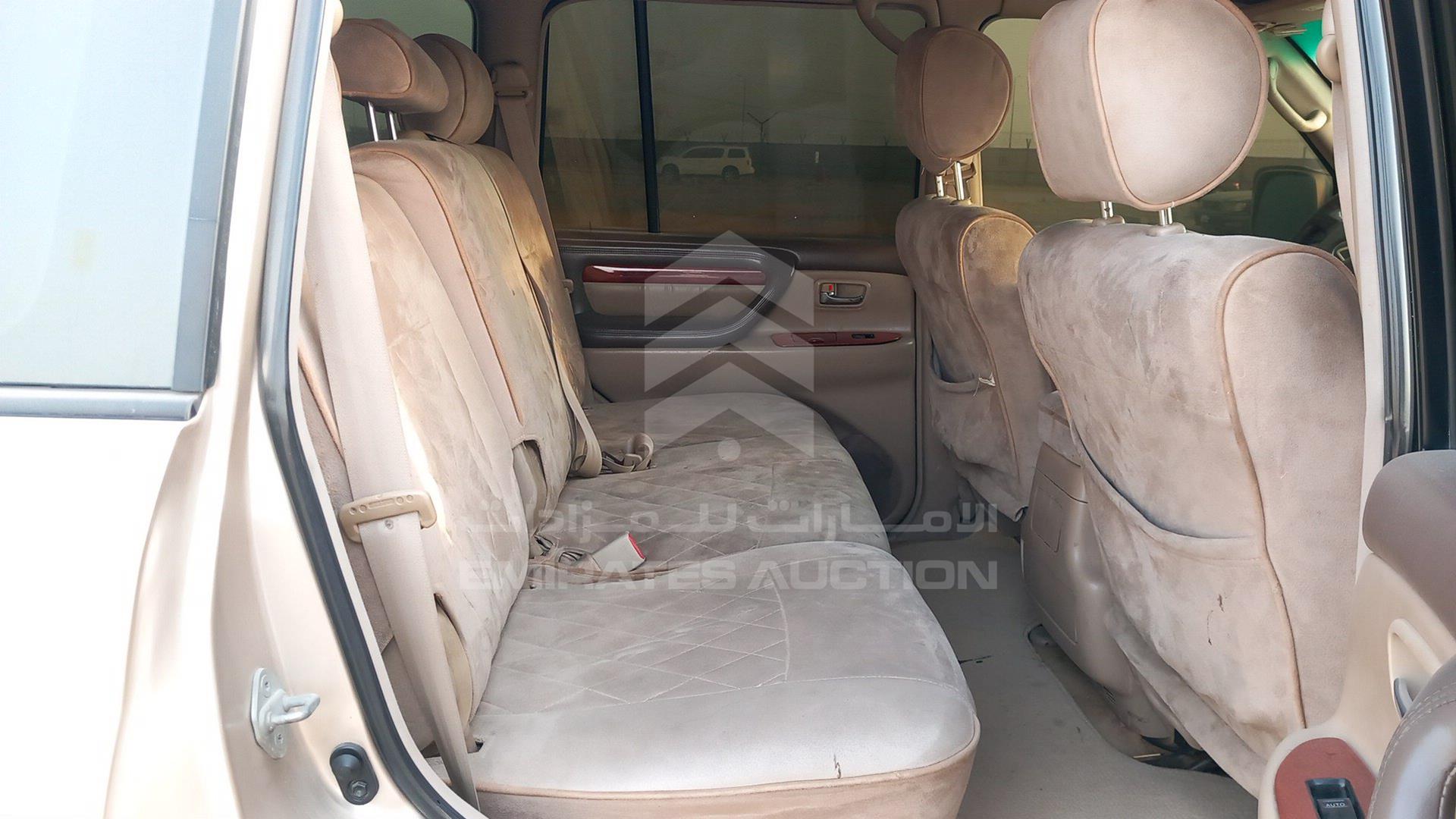 2001 LEXUS LX 470 VIN: JTJHT00W913508303