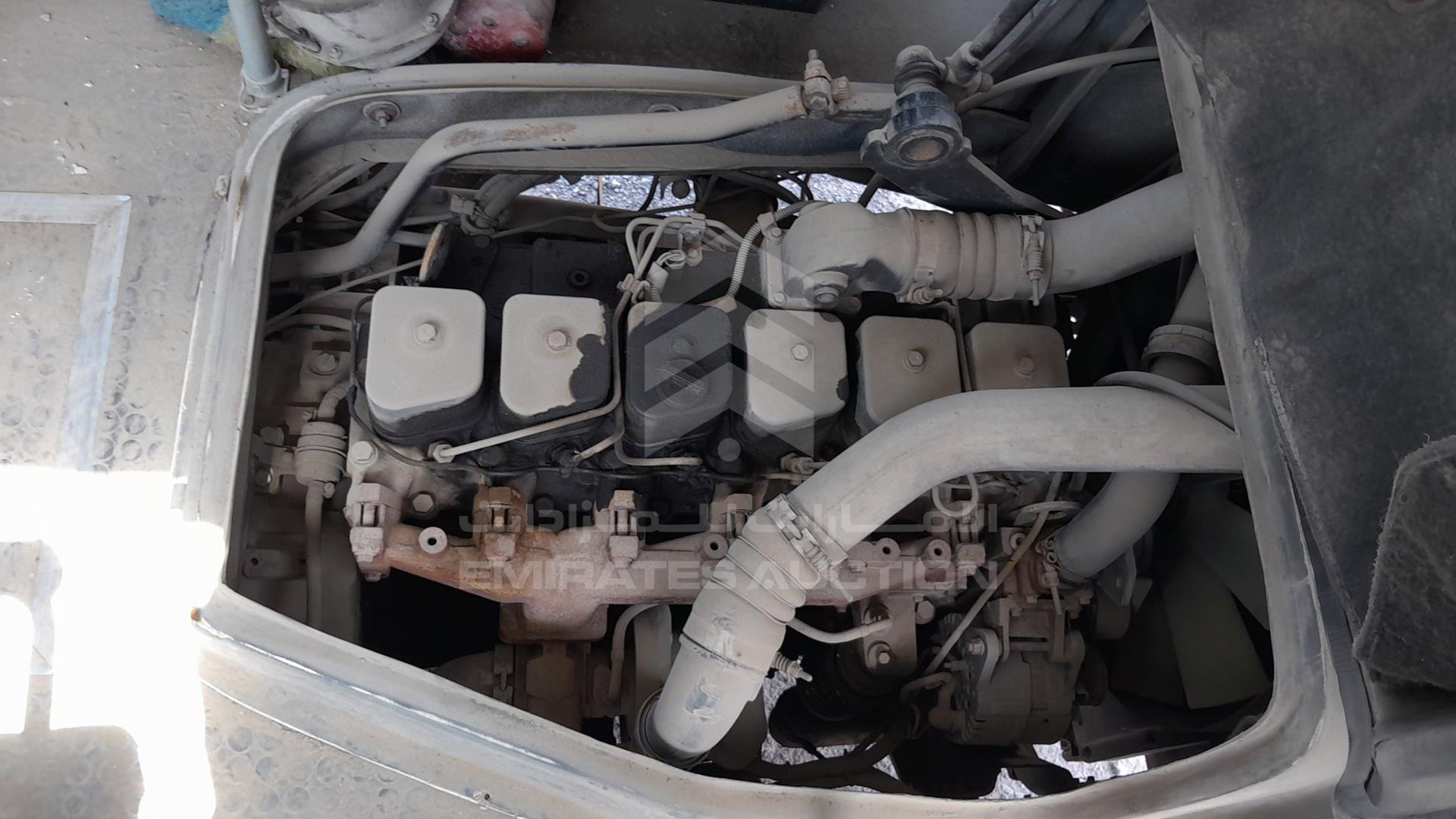2015 TATA LPO1618 VIN: MAT449253F0L01814