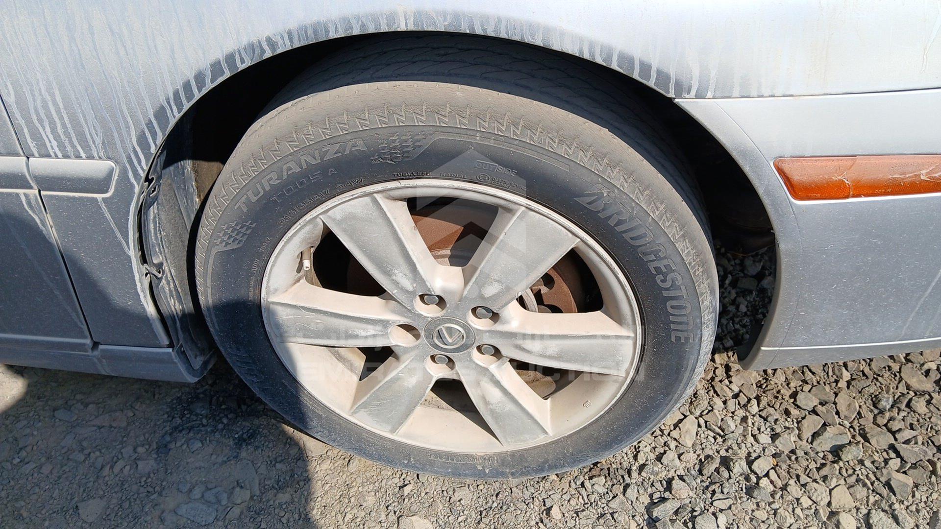 2005 LEXUS ES 330 VIN: JTHBA30GX65151698