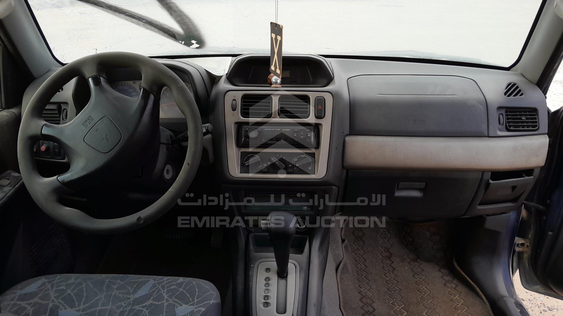 2000 MITSUBISHI PAJERO VIN: JMYMRH65WYY701230