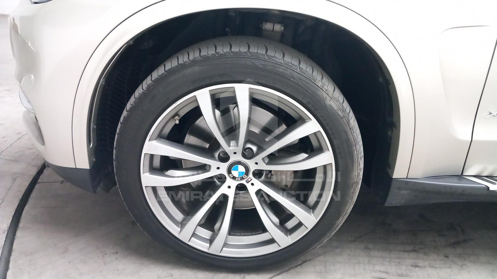 2016 BMW X5 VIN: WBAKR6102G0G98945