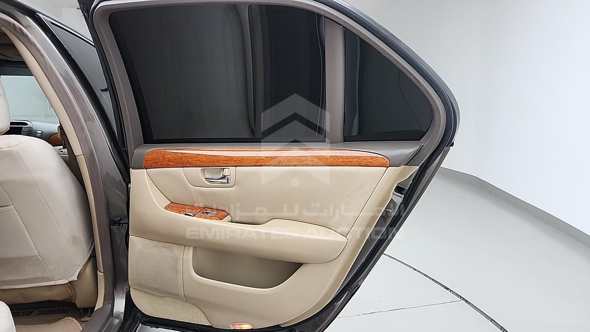 2004 LEXUS LS 430 VIN: JTHBN36F640149220