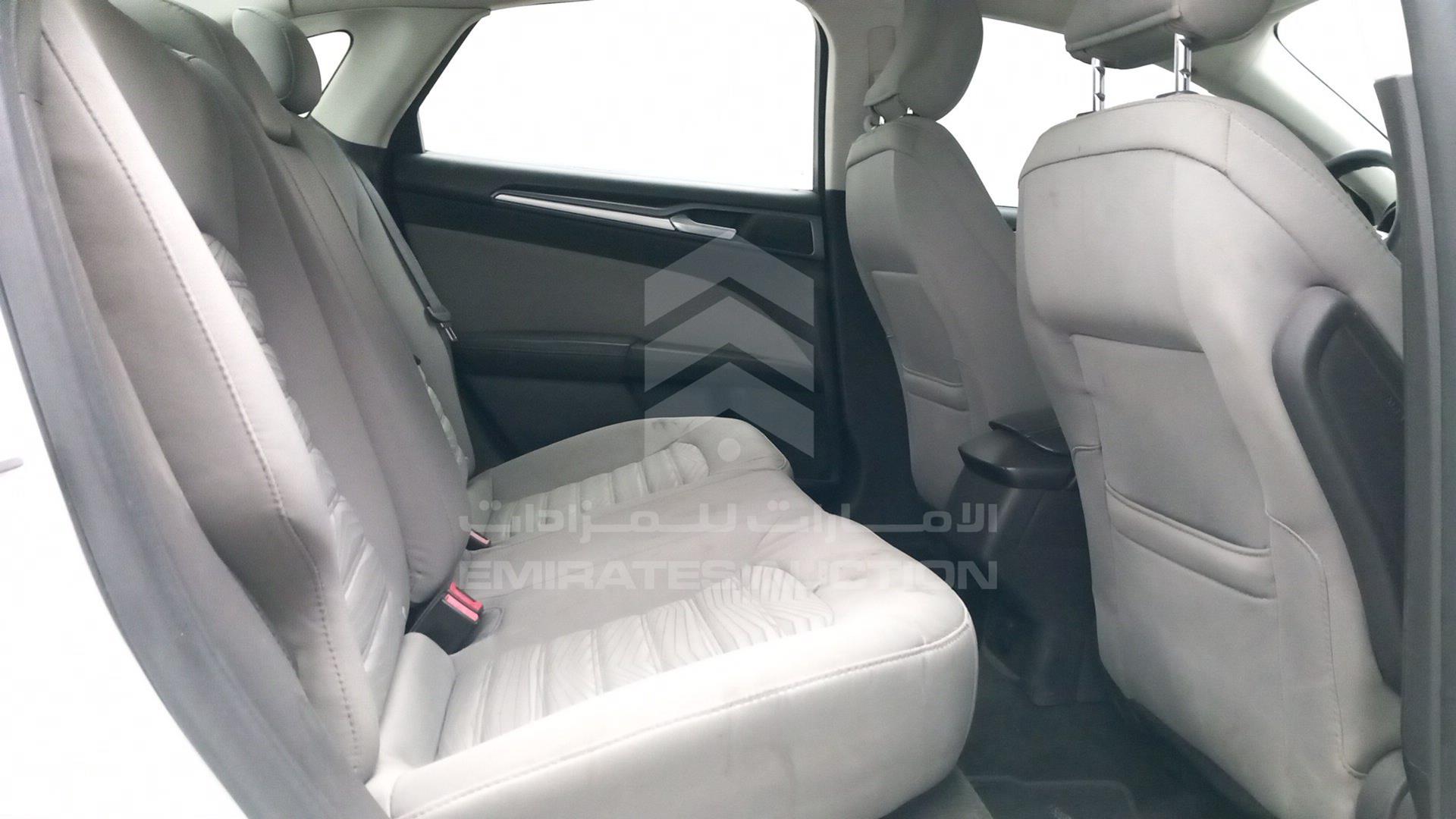 2016 FORD FUSION VIN: 3FA6P0G72GR209085